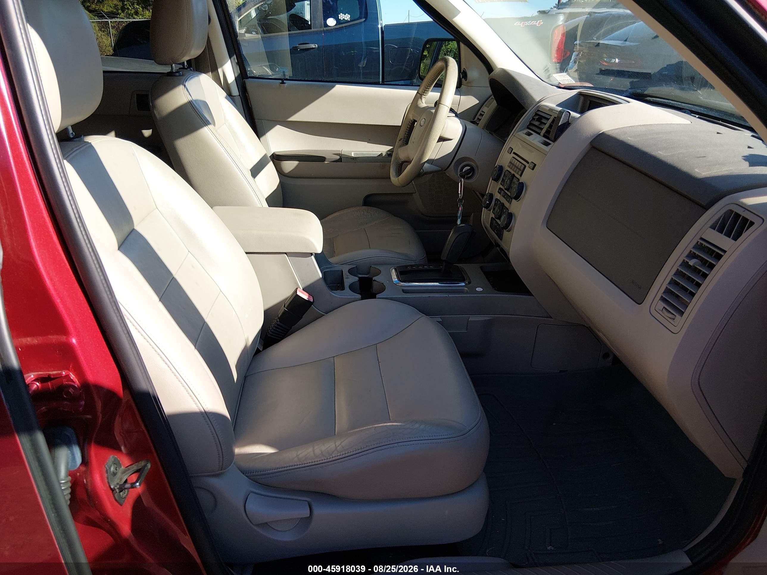 2008 Ford Escape Xlt Red vin: 1FMCU93Z08KA28148
