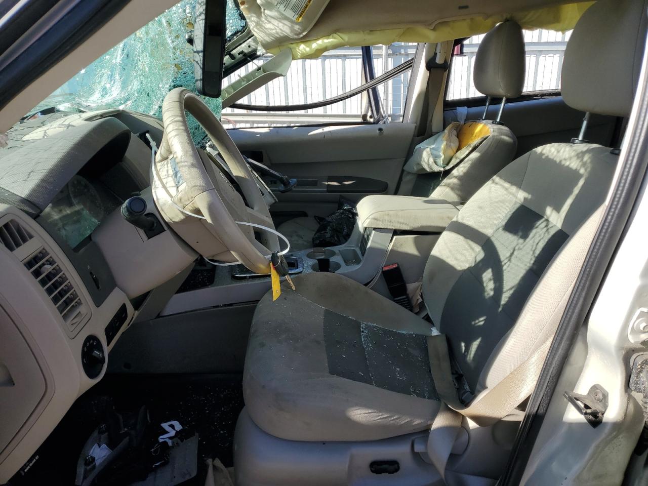 2012 Ford Escape Xlt Кремовый vin: 1FMCU93Z28KB51787