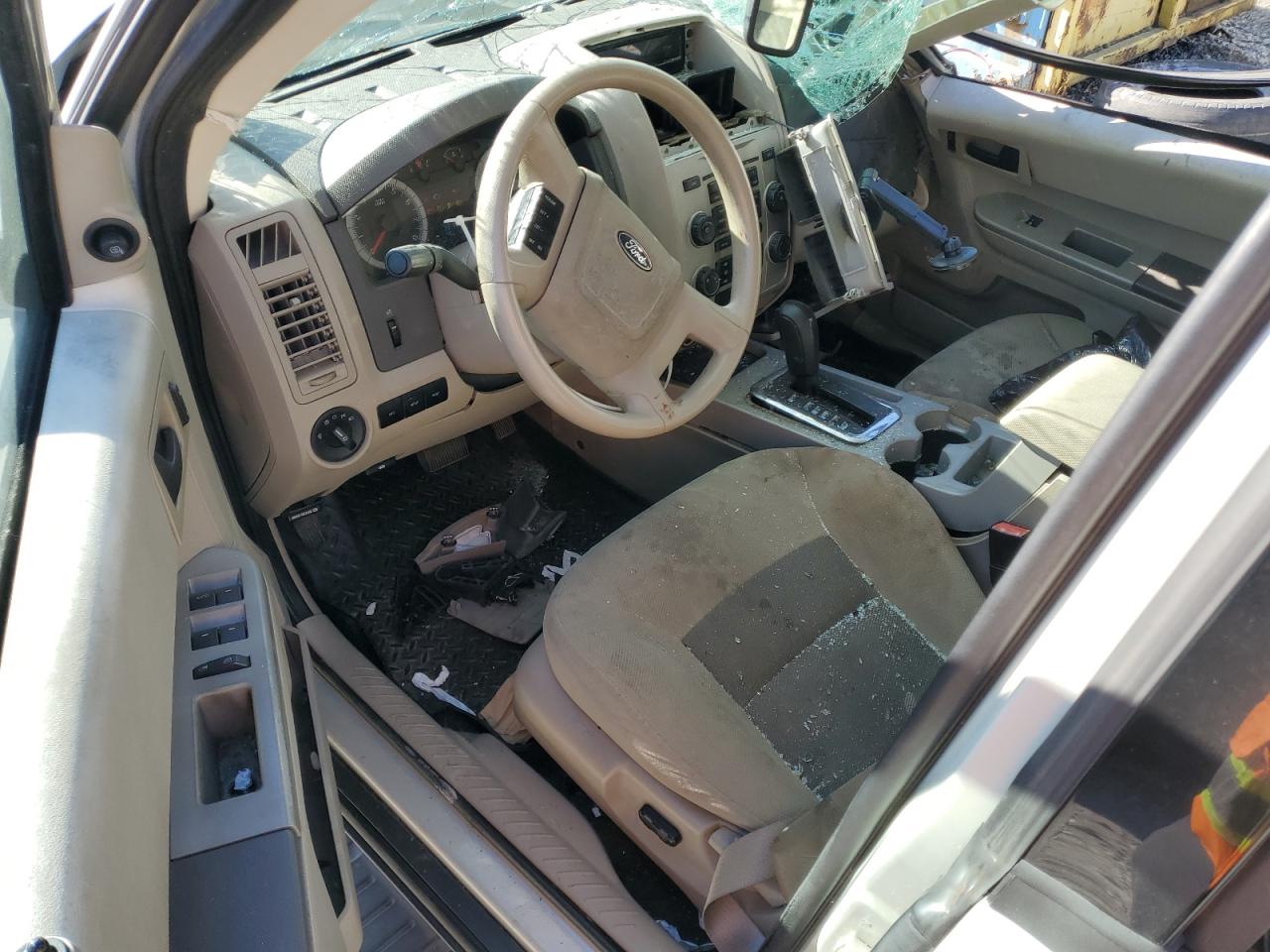 2012 Ford Escape Xlt Кремовый vin: 1FMCU93Z28KB51787