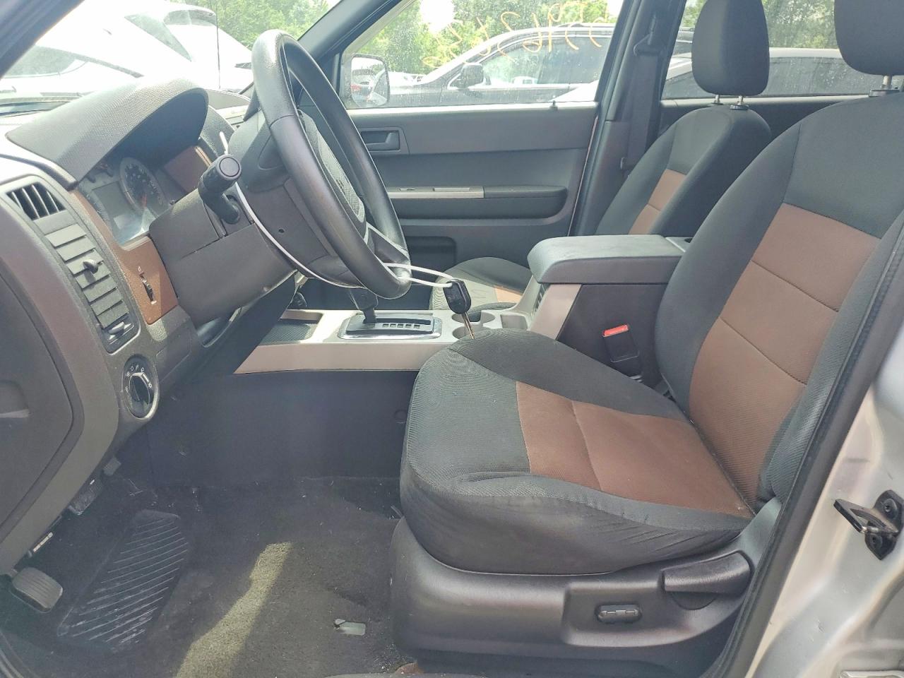 2008 Ford Escape Xlt Серебряный vin: 1FMCU93ZX8KA61822