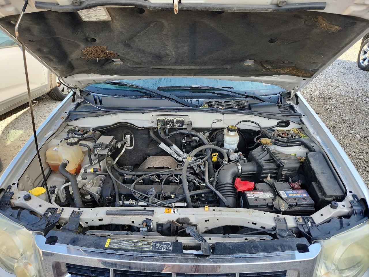 2008 Ford Escape Xlt Серебряный vin: 1FMCU93ZX8KA61822
