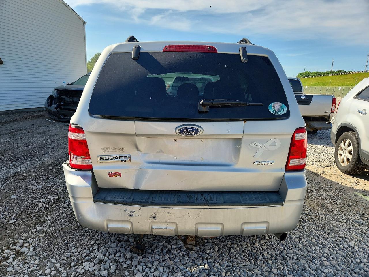 2008 Ford Escape Xlt Серебряный vin: 1FMCU93ZX8KA61822