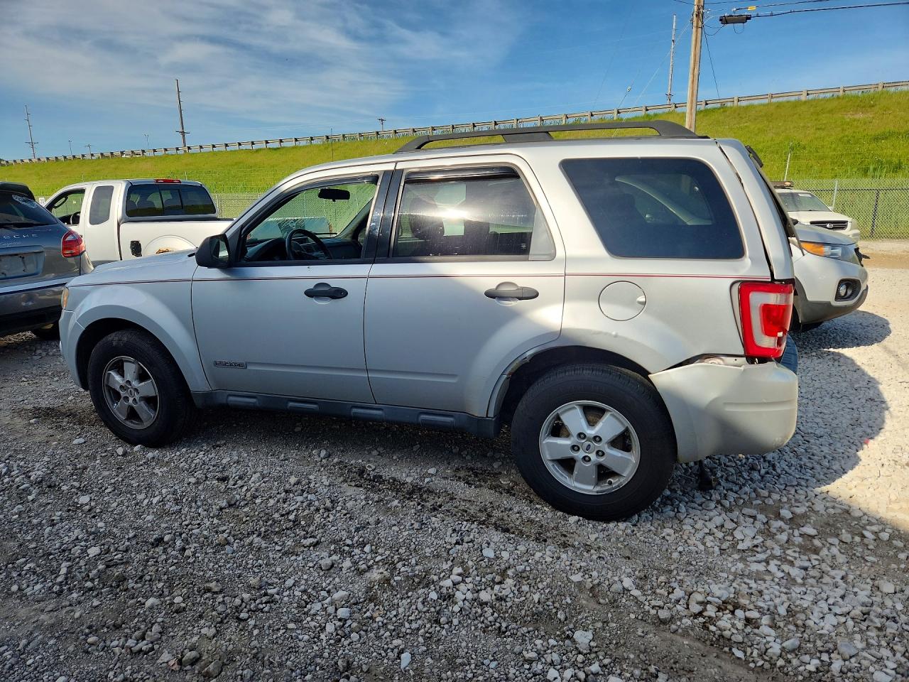 2008 Ford Escape Xlt Серебряный vin: 1FMCU93ZX8KA61822