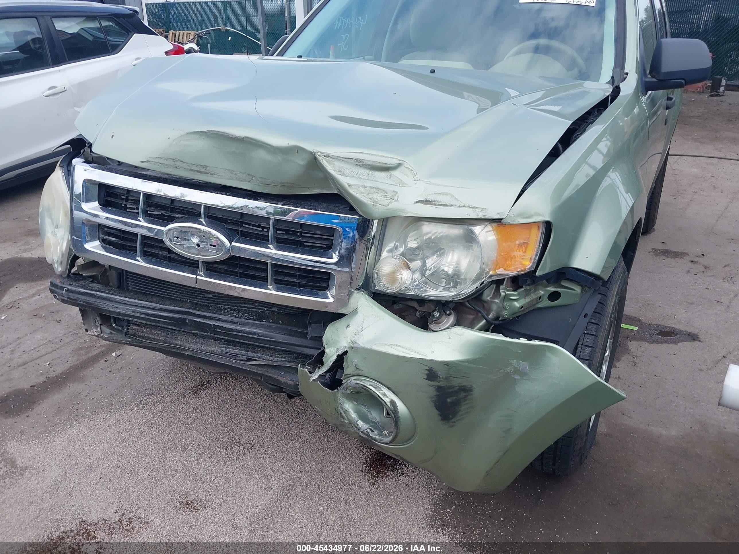 2008 Ford Escape Xlt Green vin: 1FMCU93ZX8KD33396