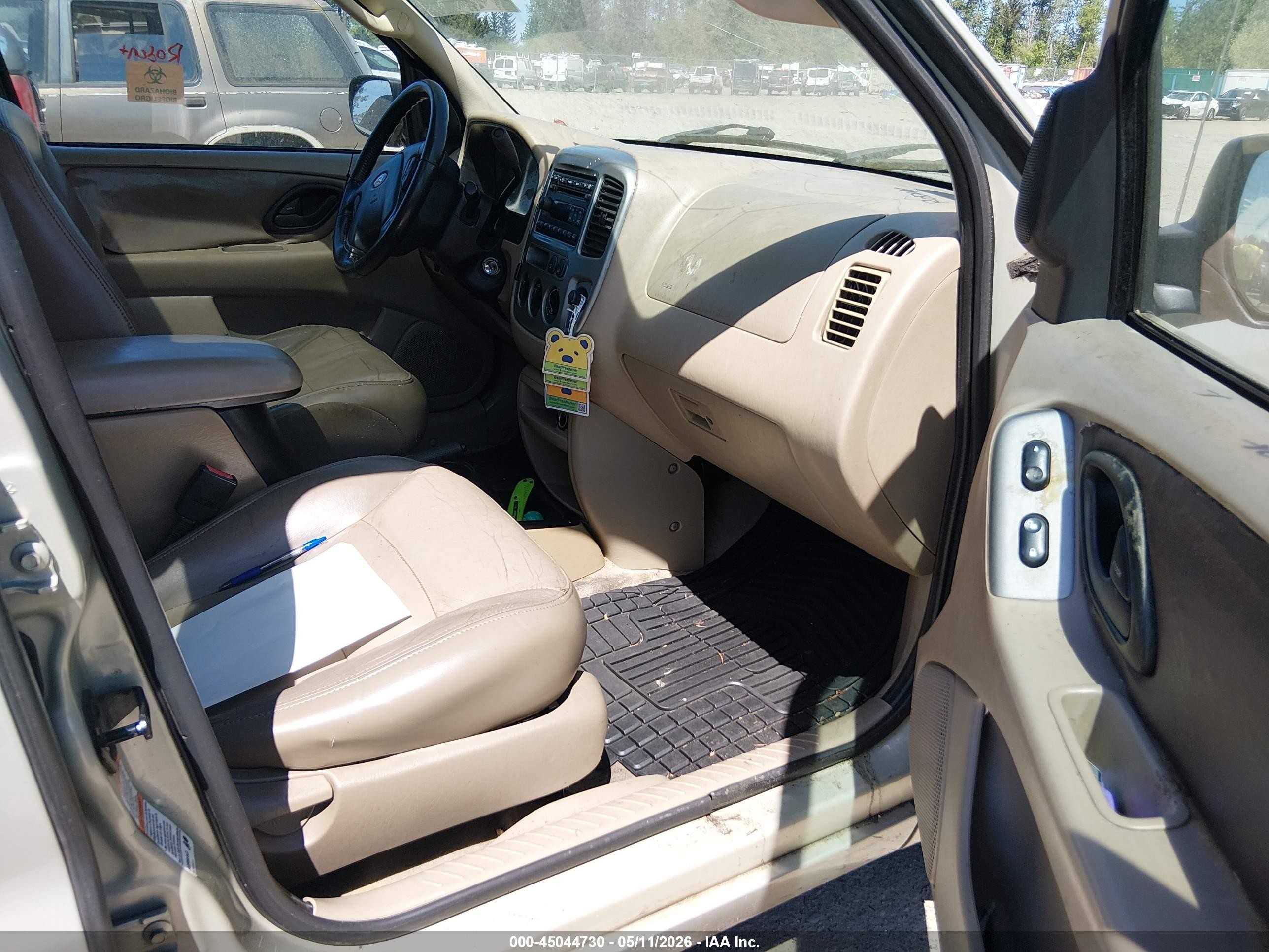 2004 Ford Escape Limited Tan vin: 1FMCU94104KA63291