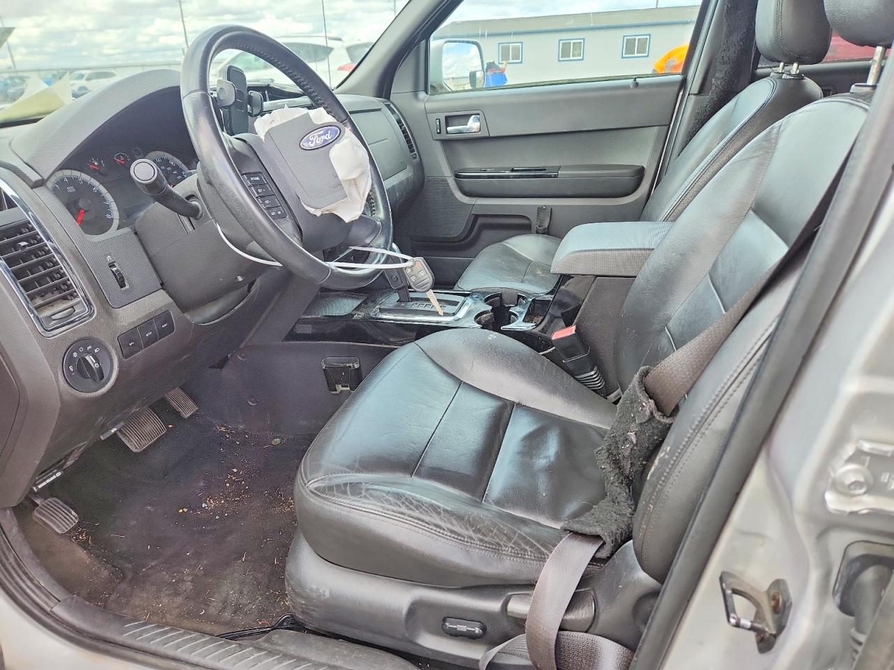 2008 Ford Escape Limited Серебряный vin: 1FMCU94108KA09172