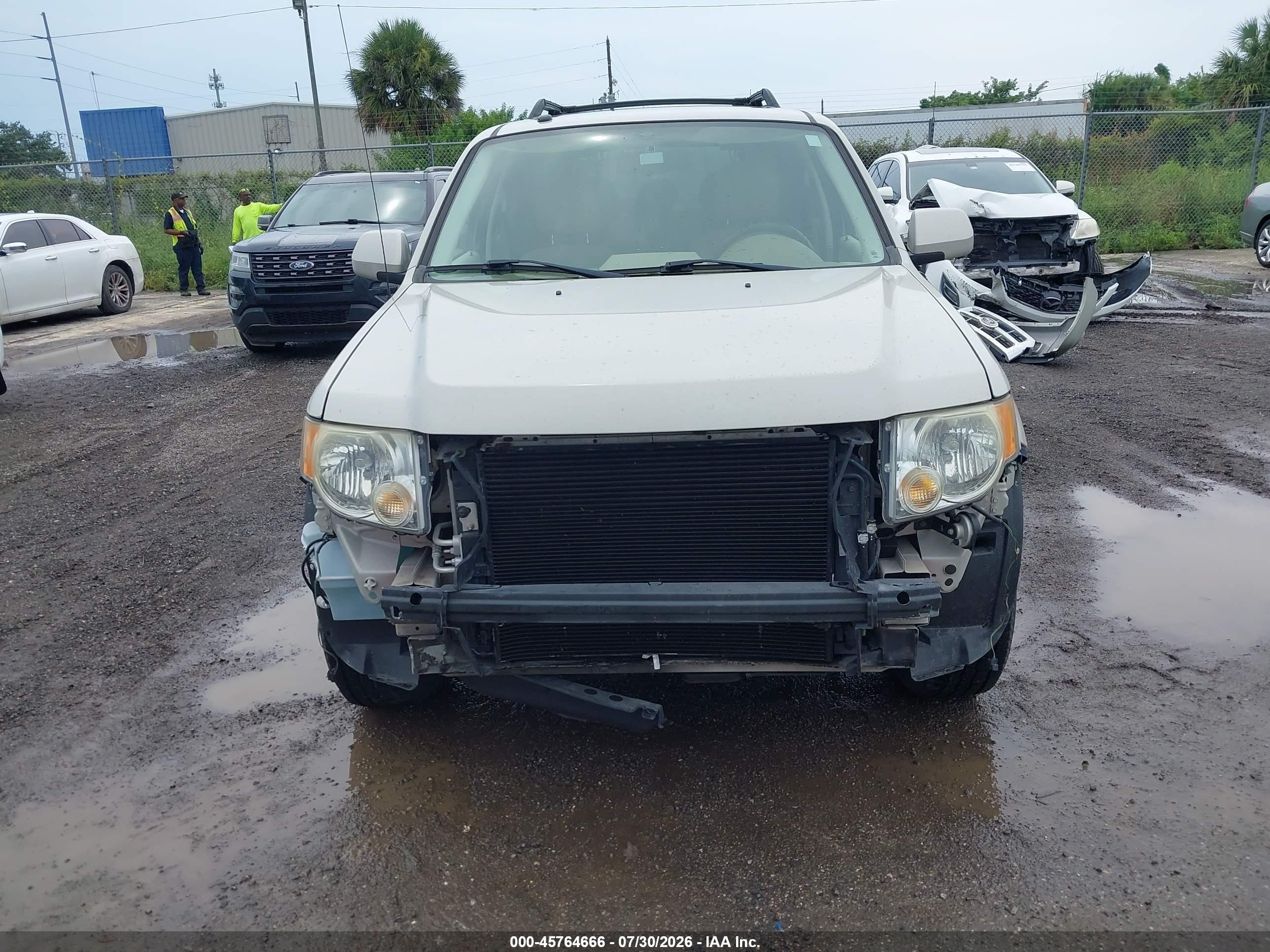 2008 Ford Escape Limited Burgundy vin: 1FMCU94108KB75224
