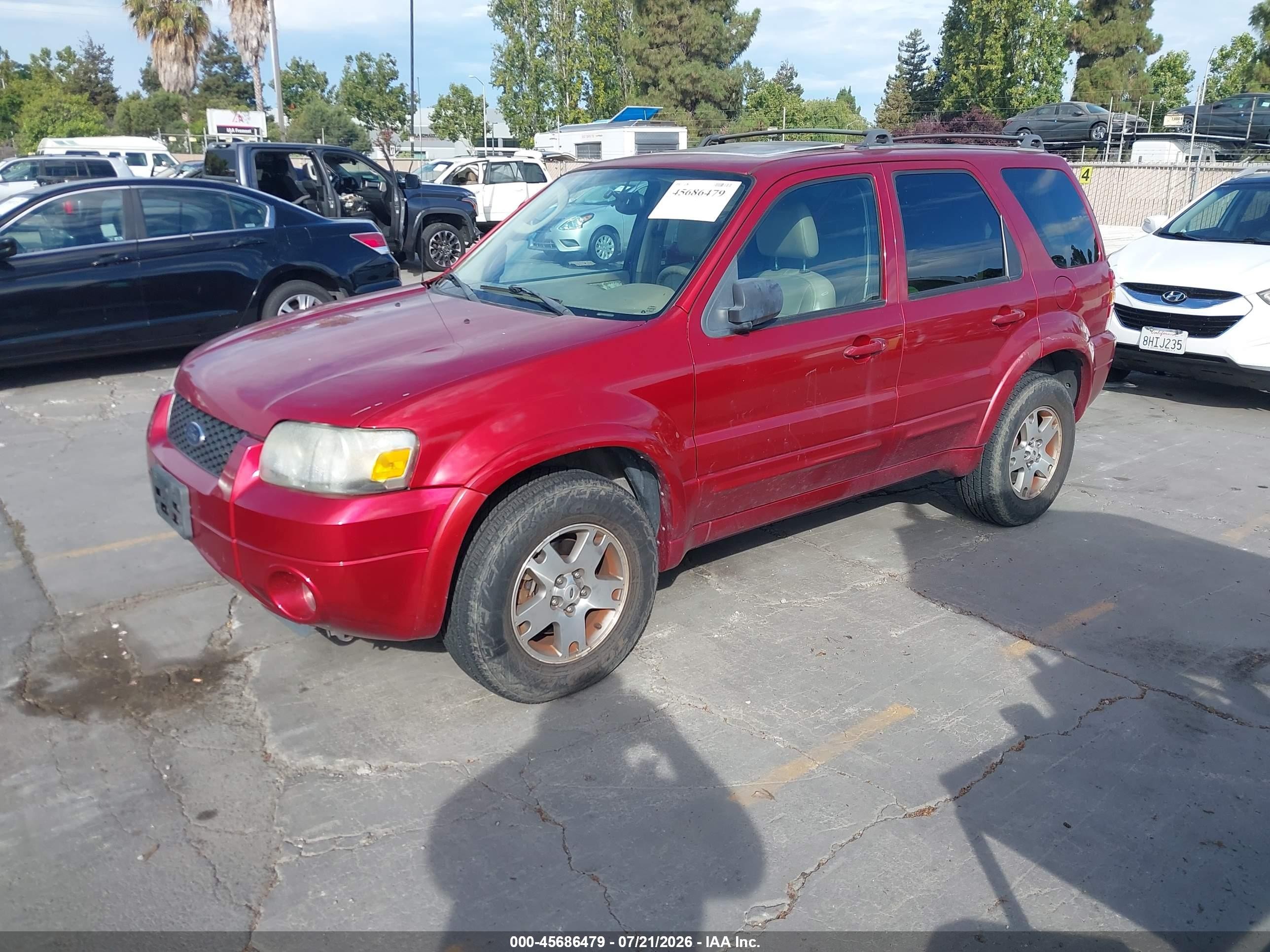 2005 Ford Escape Limited Red vin: 1FMCU94115KC22126