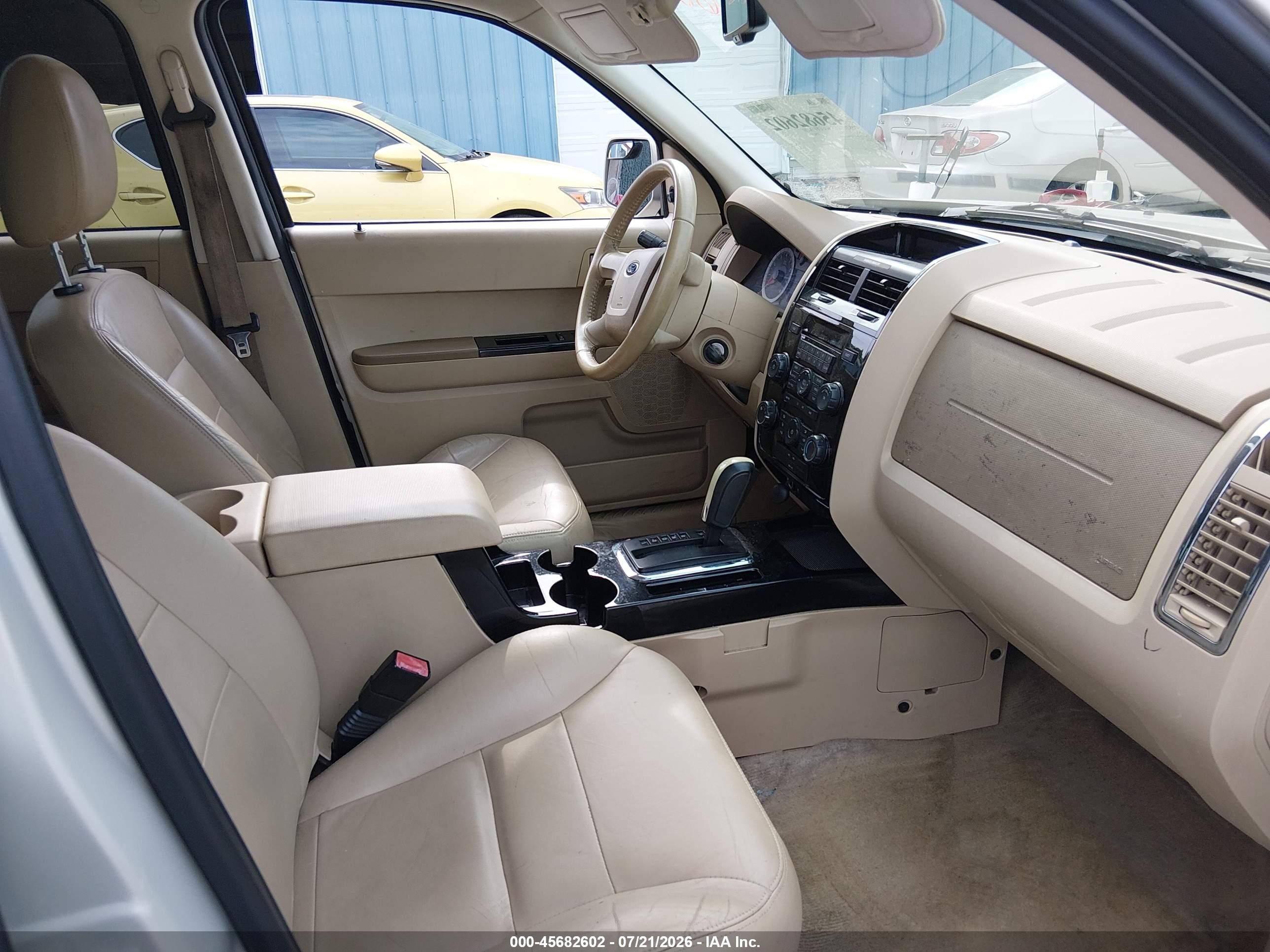 2008 Ford Escape Limited Cream vin: 1FMCU94118KD91308