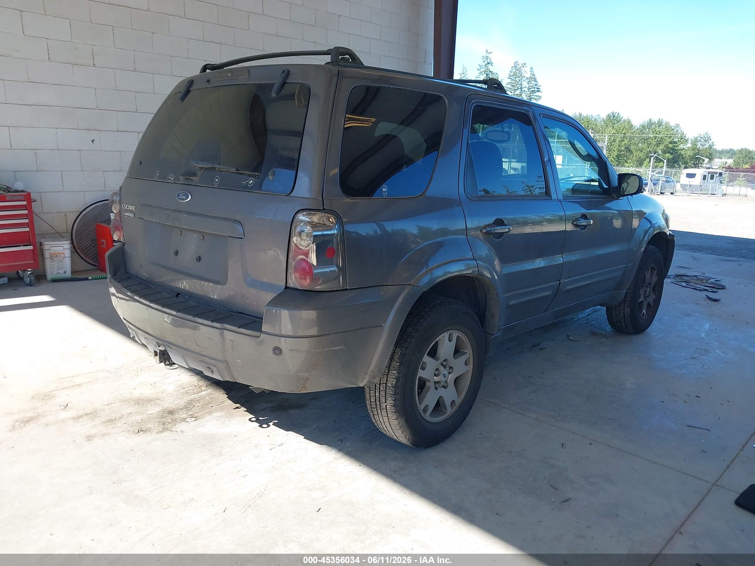 2005 Ford Escape Limited Gray vin: 1FMCU94125KB15909