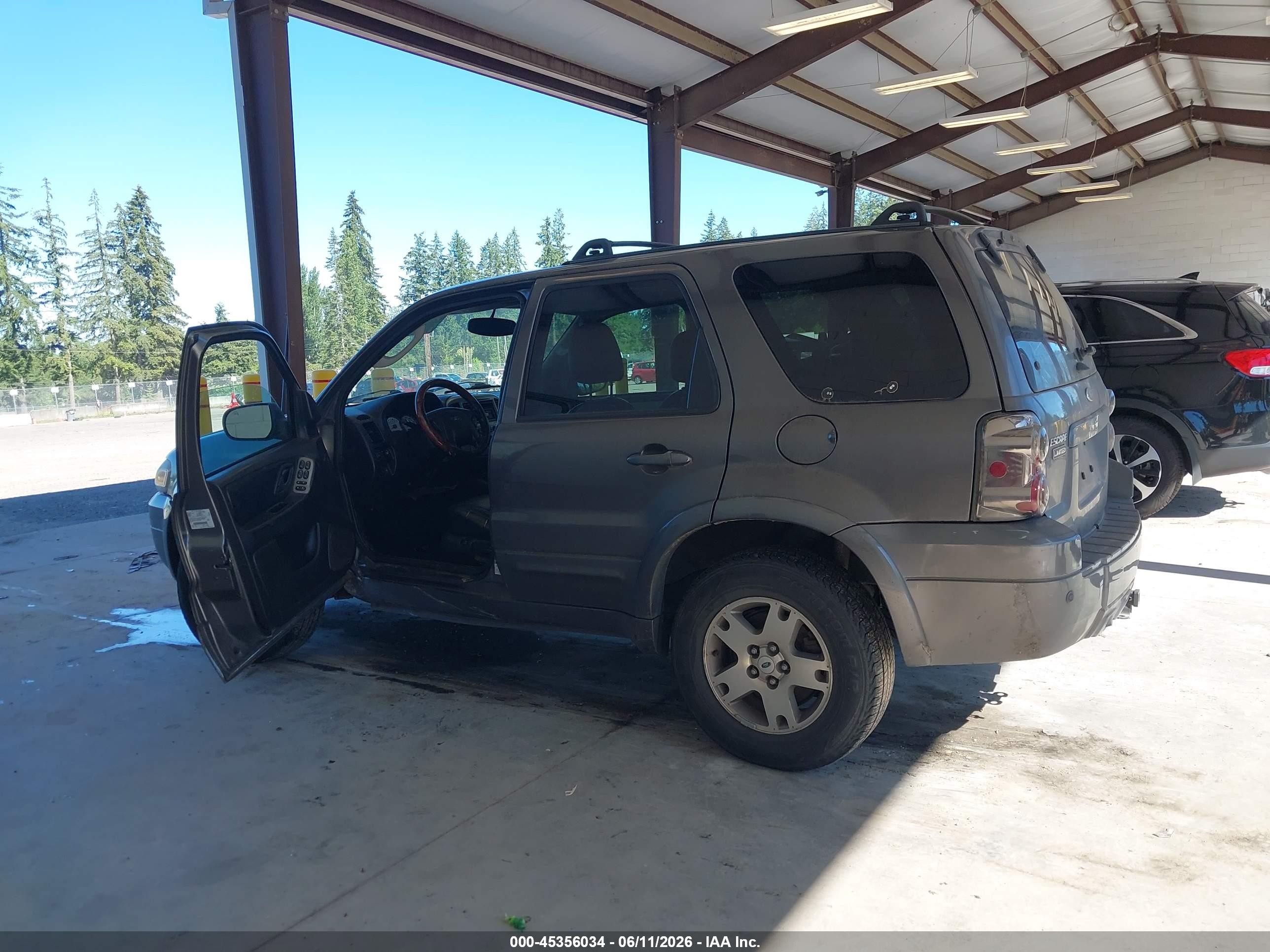2005 Ford Escape Limited Gray vin: 1FMCU94125KB15909