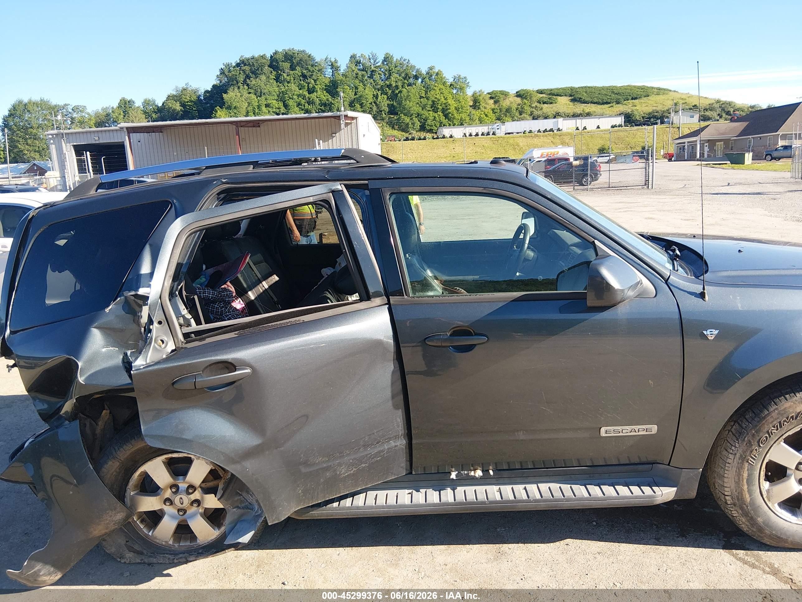 2008 Ford Escape Limited Gray vin: 1FMCU94128KA77957