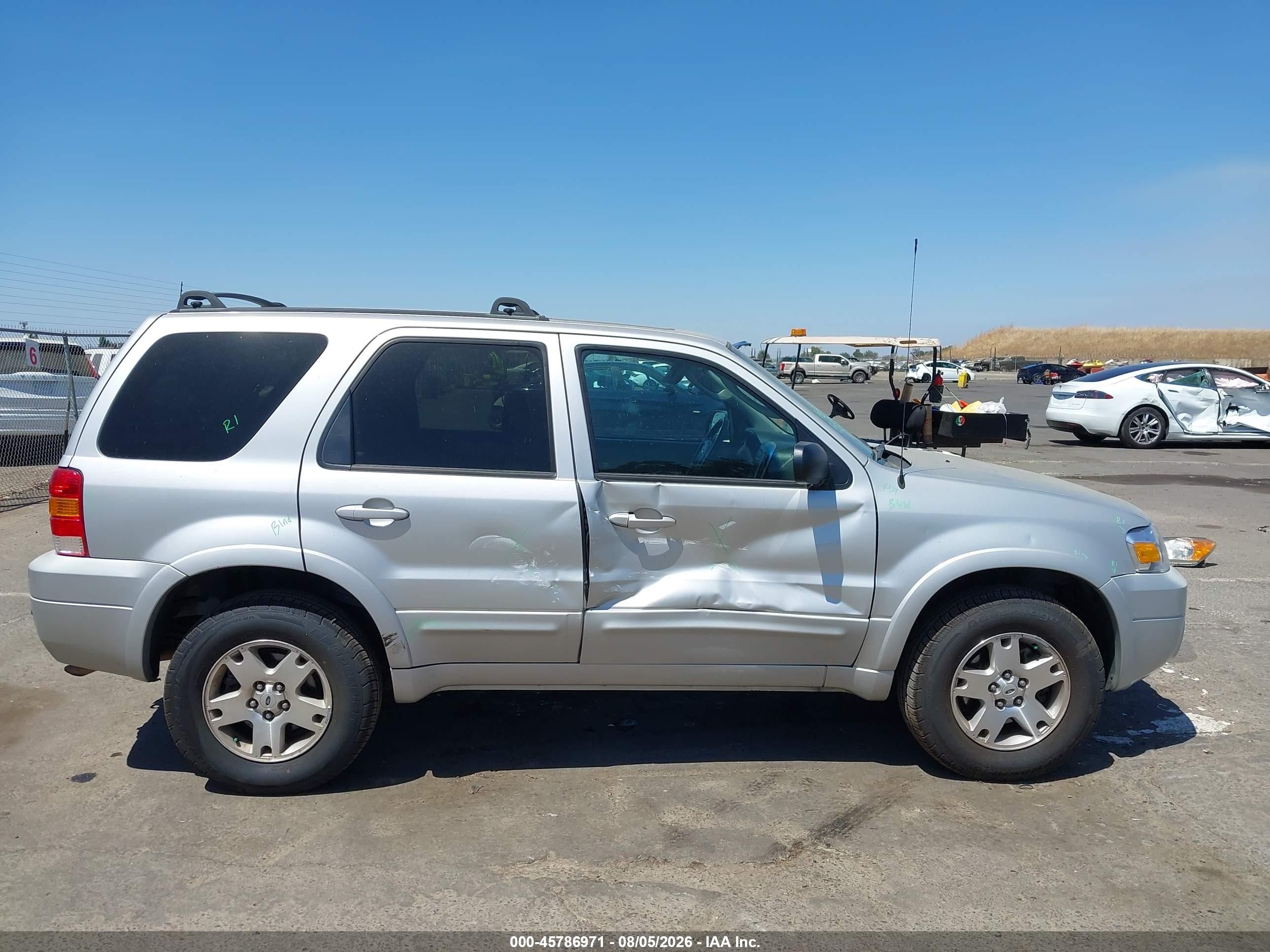 2007 Ford Escape Limited Silver vin: 1FMCU94137KA16163