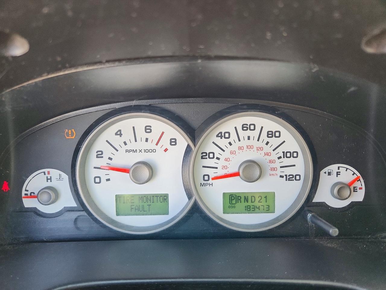 2007 Ford Escape Limited Silver vin: 1FMCU94137KB78181