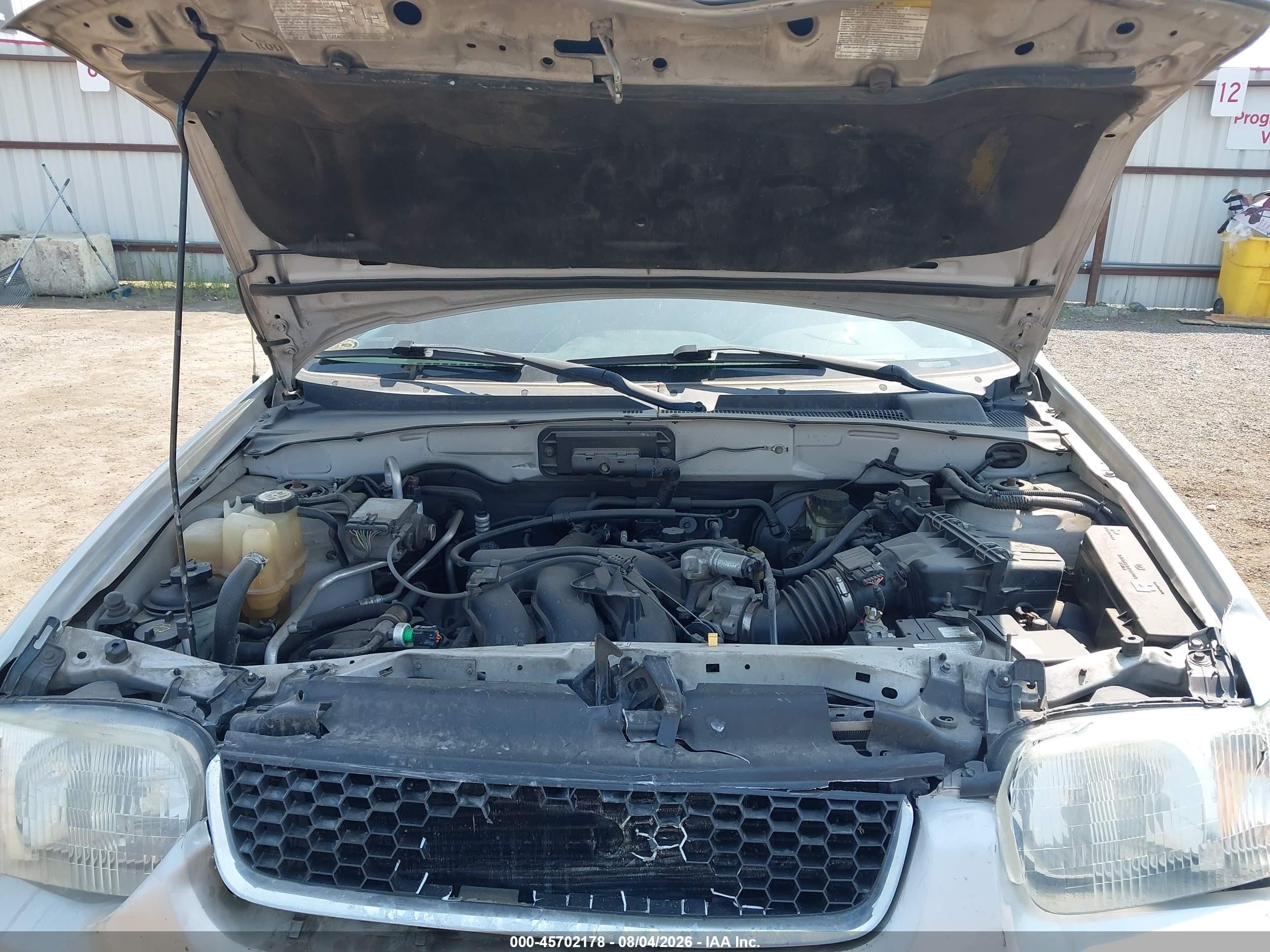 2004 Ford Escape Limited Серебряный vin: 1FMCU94144KA71250