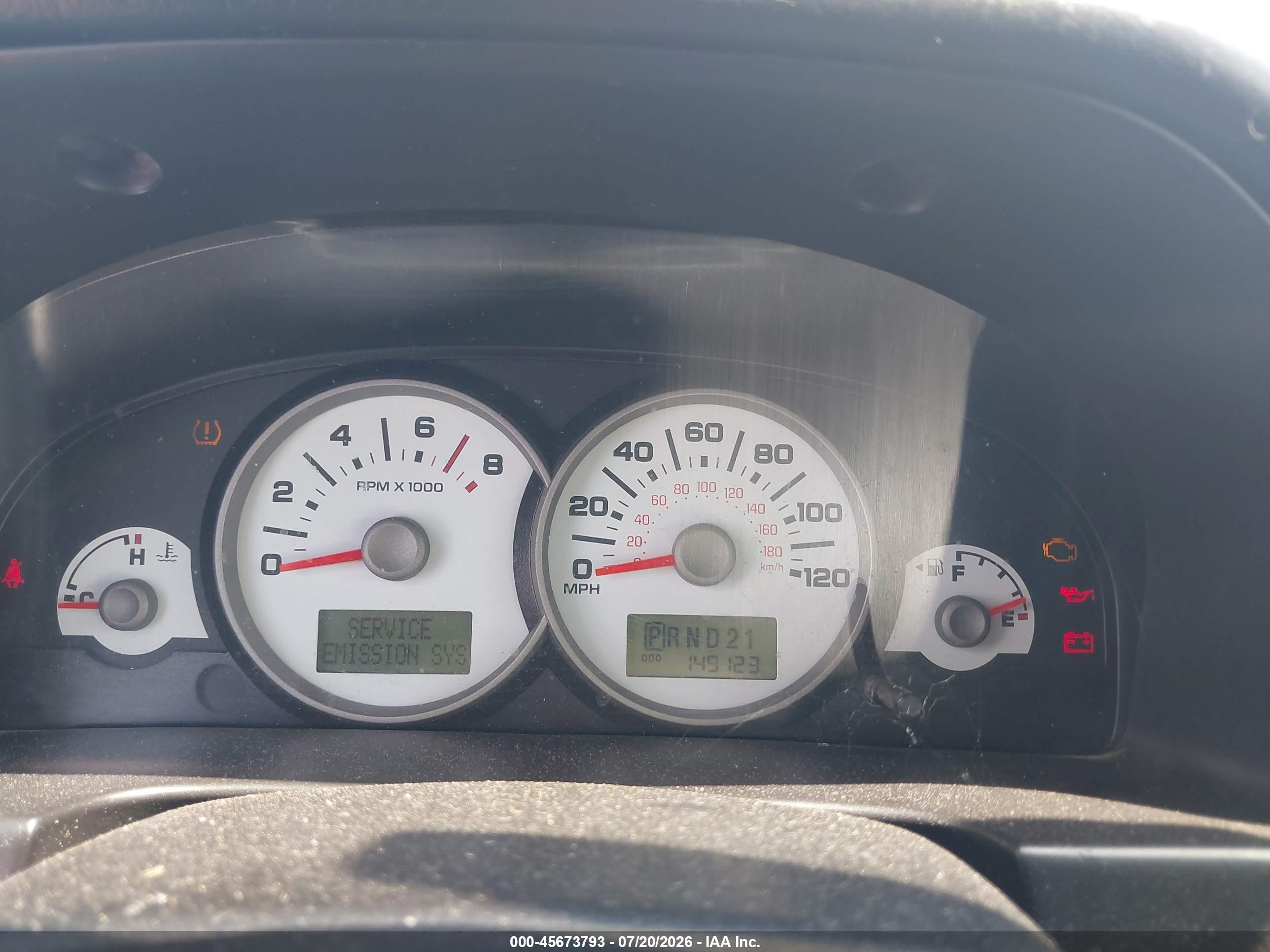 2007 Ford Escape Limited Silver vin: 1FMCU94147KC03556