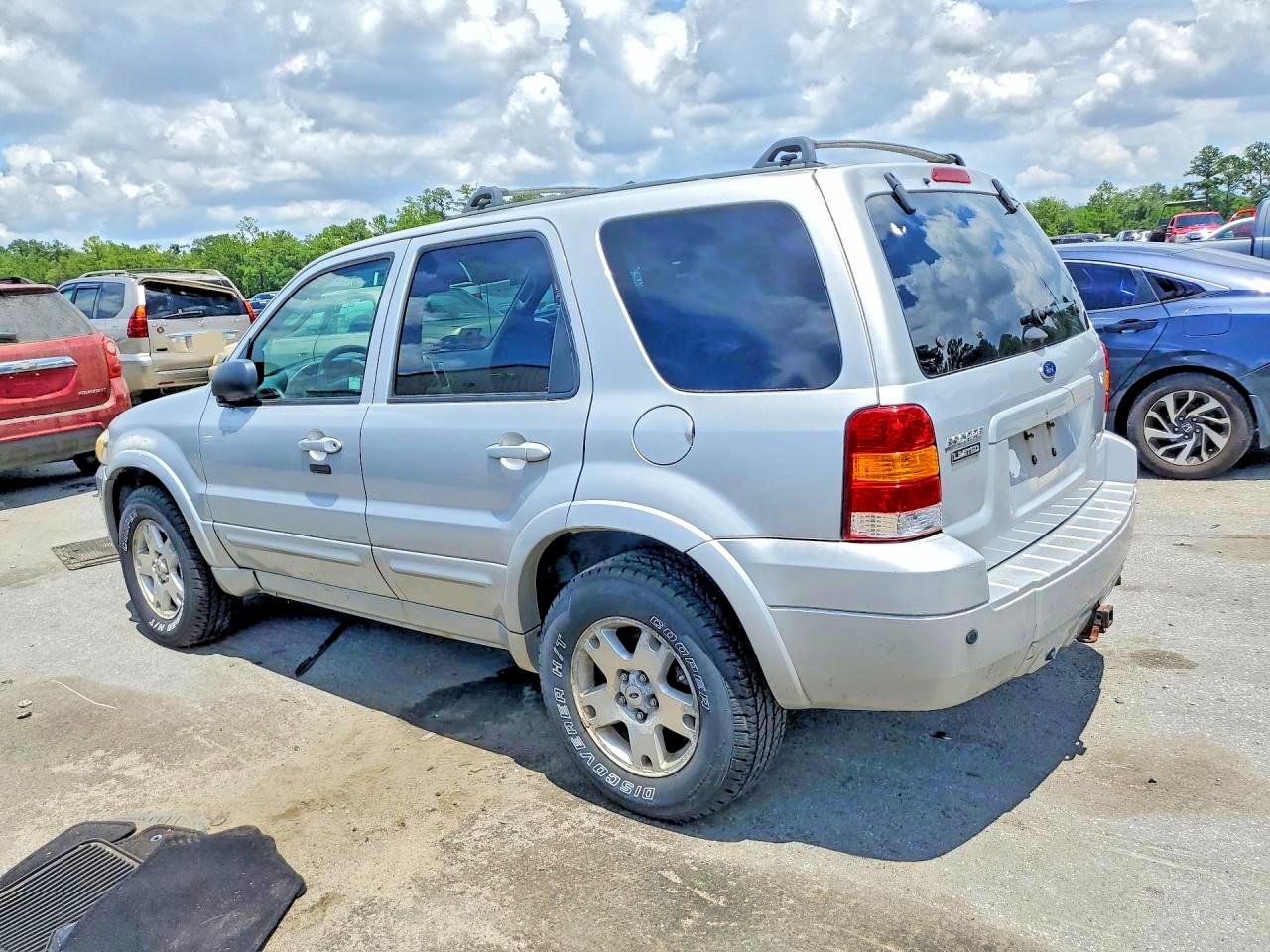 2006 Ford Escape Limited Silver vin: 1FMCU94156KB47349