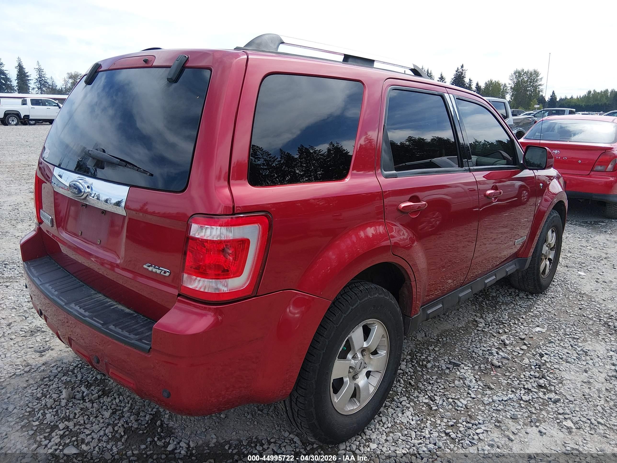 2008 Ford Escape Limited Red vin: 1FMCU94158KA06106