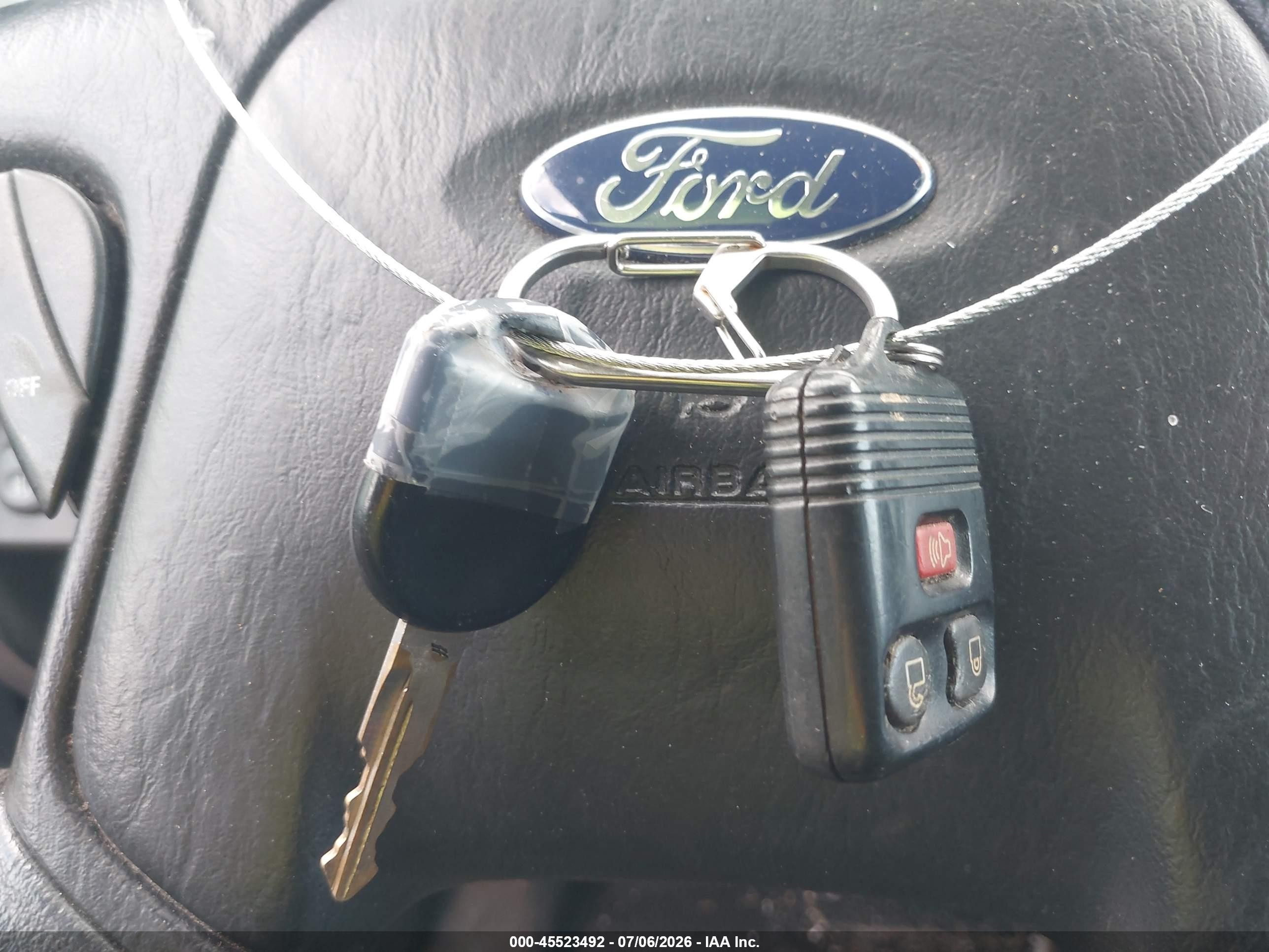 2007 Ford Escape Limited Black vin: 1FMCU94167KA42059