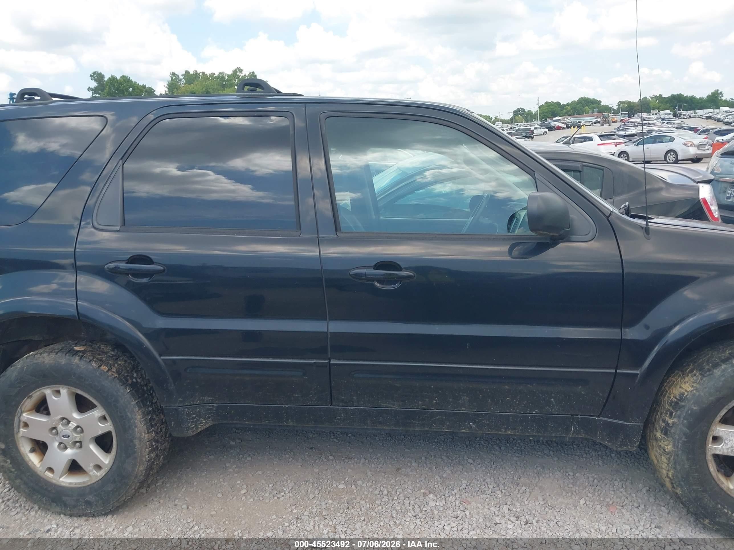 2007 Ford Escape Limited Black vin: 1FMCU94167KA42059