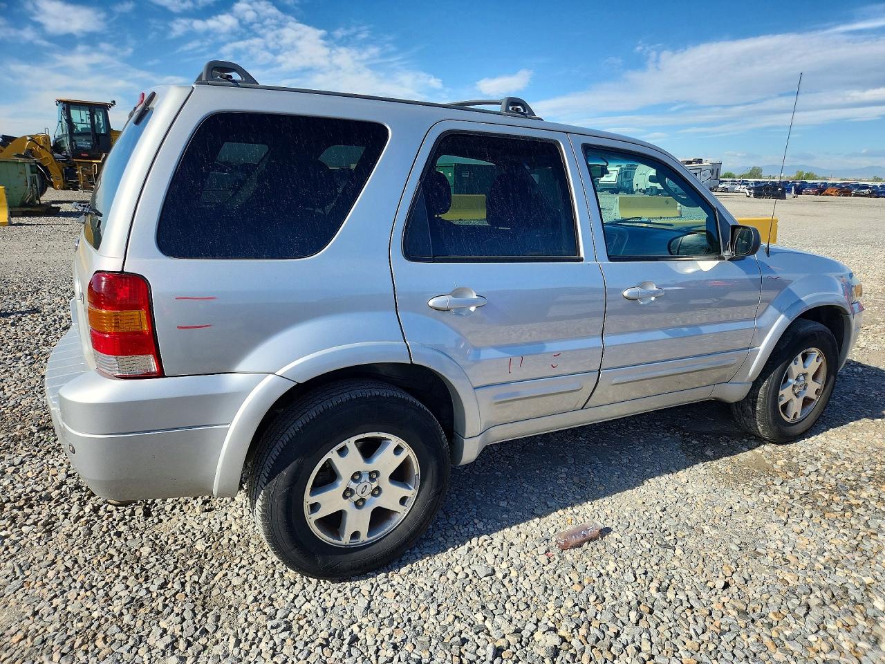 2007 Ford Escape Limited Silver vin: 1FMCU94167KA77264