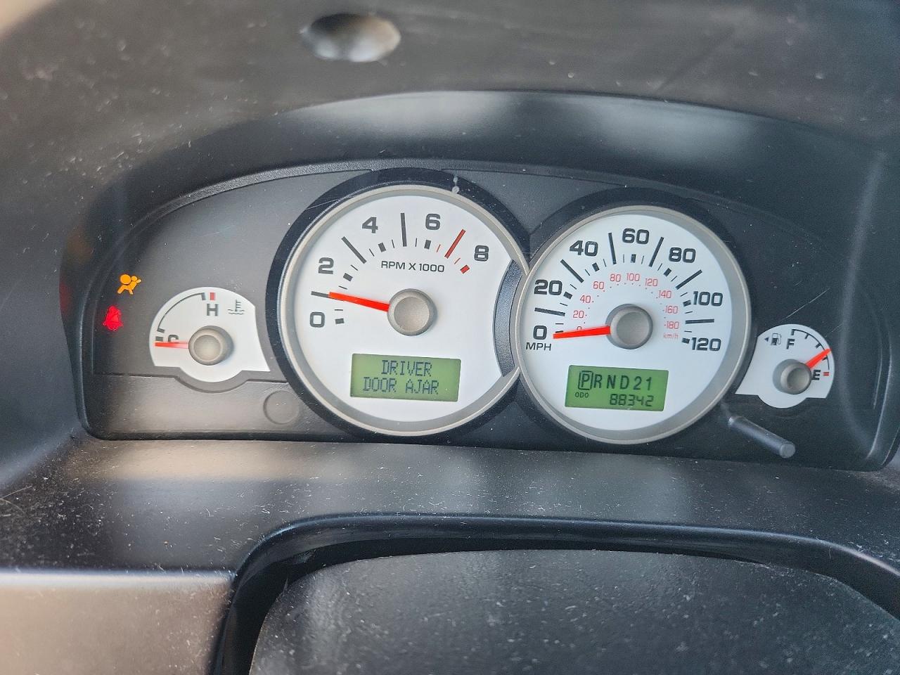 2007 Ford Escape Limited Silver vin: 1FMCU94167KA77264