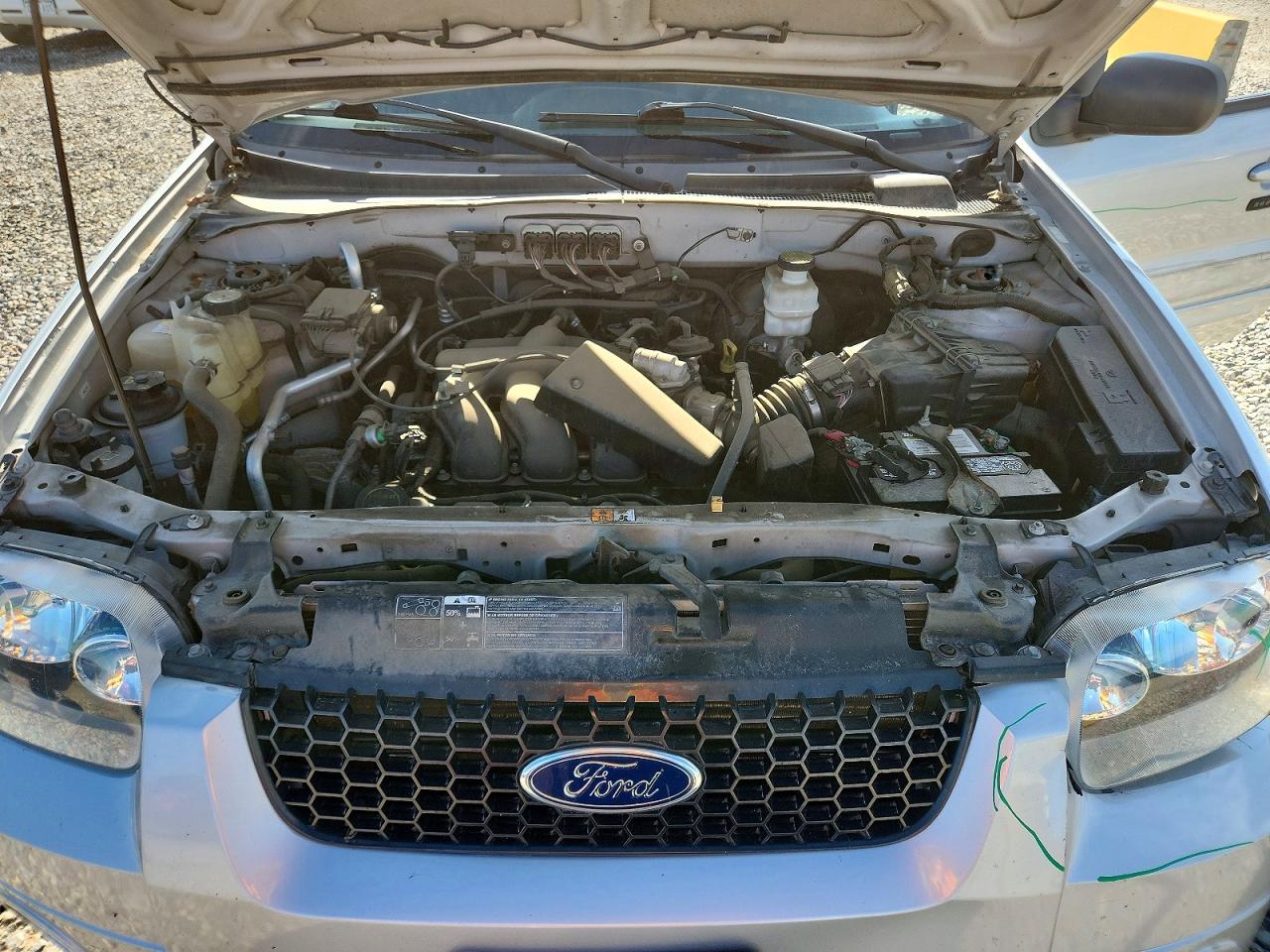 2007 Ford Escape Limited Silver vin: 1FMCU94167KA77264