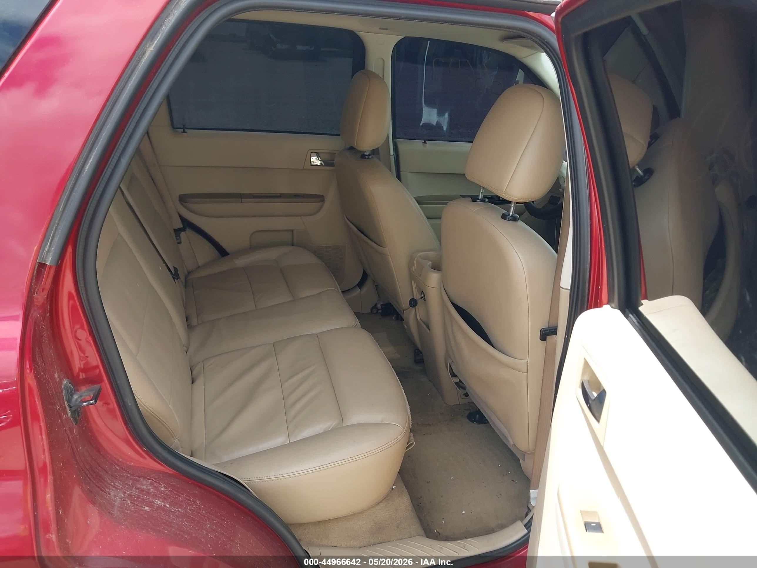 2008 Ford Escape Limited Red vin: 1FMCU94168KA55475
