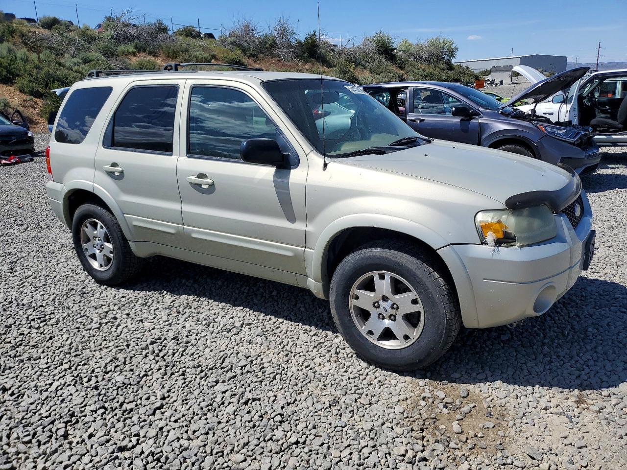 2005 Ford Escape Limited Beige vin: 1FMCU94175KA56713