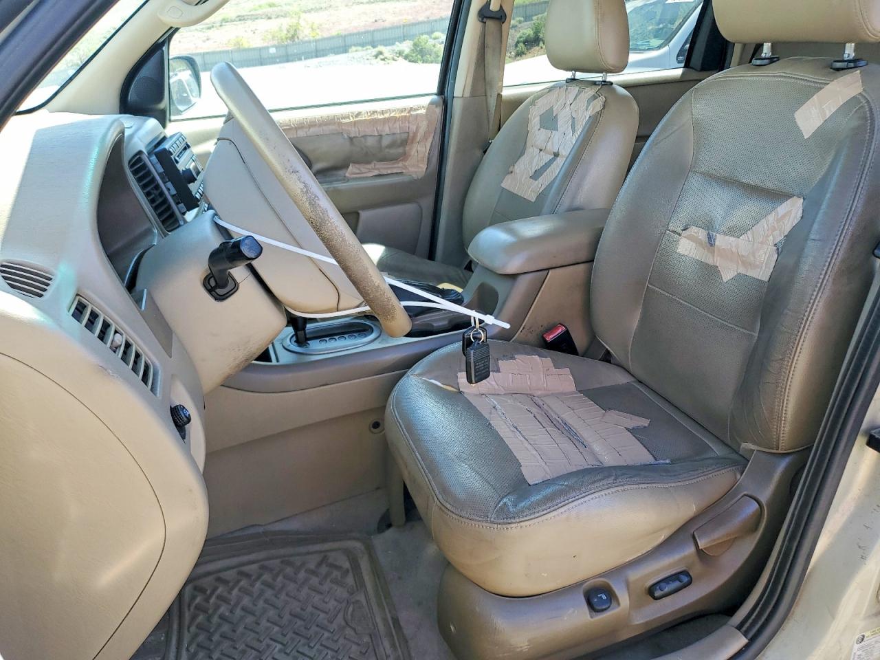 2005 Ford Escape Limited Beige vin: 1FMCU94175KA56713