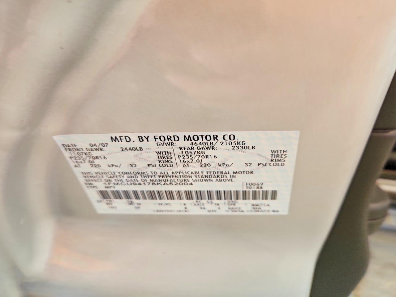 2008 Ford Escape Limited Silver vin: 1FMCU94178KA52004