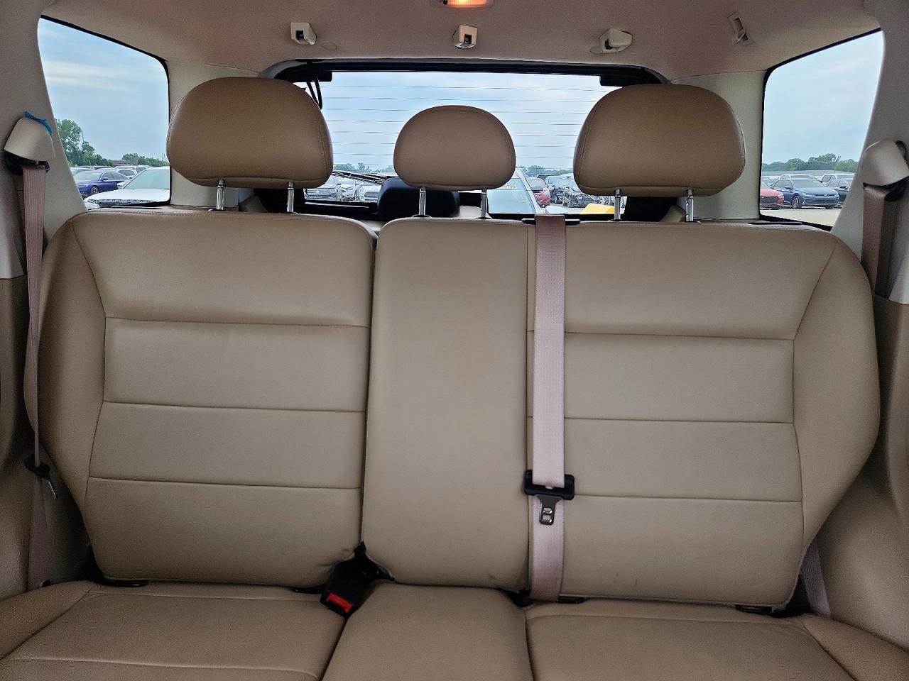 2008 Ford Escape Limited White vin: 1FMCU94188KA51430