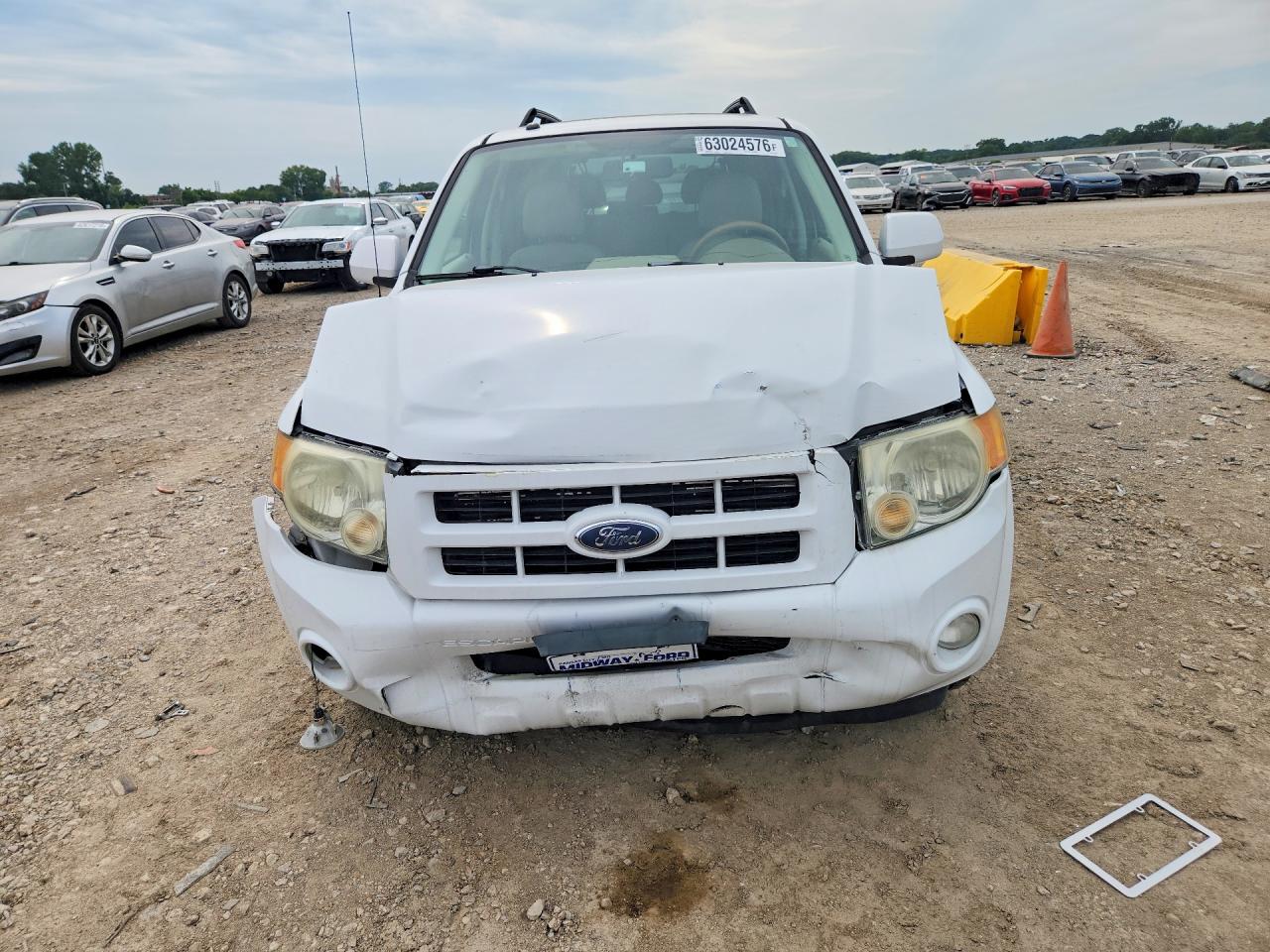 2008 Ford Escape Limited White vin: 1FMCU94188KA51430