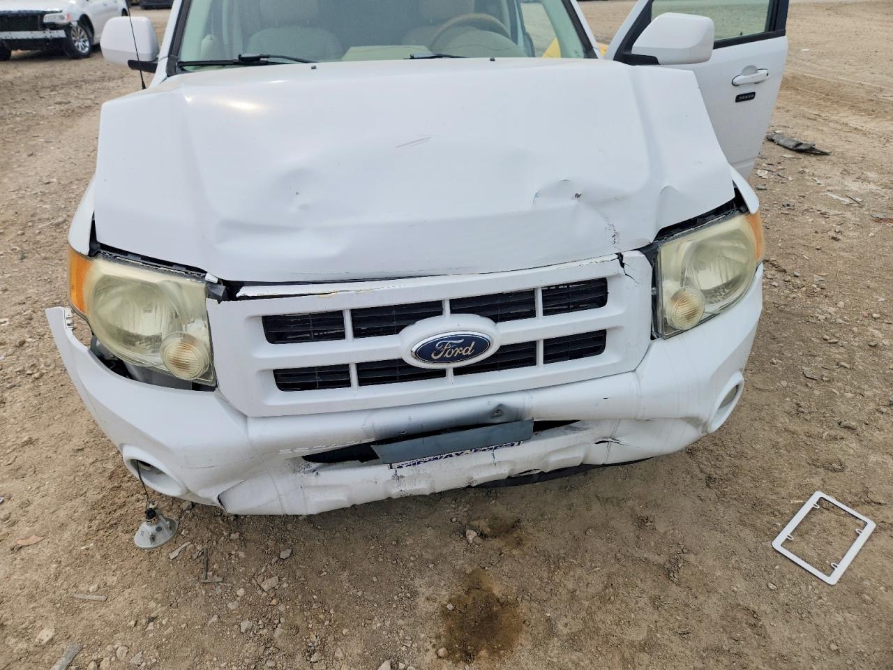 2008 Ford Escape Limited White vin: 1FMCU94188KA51430