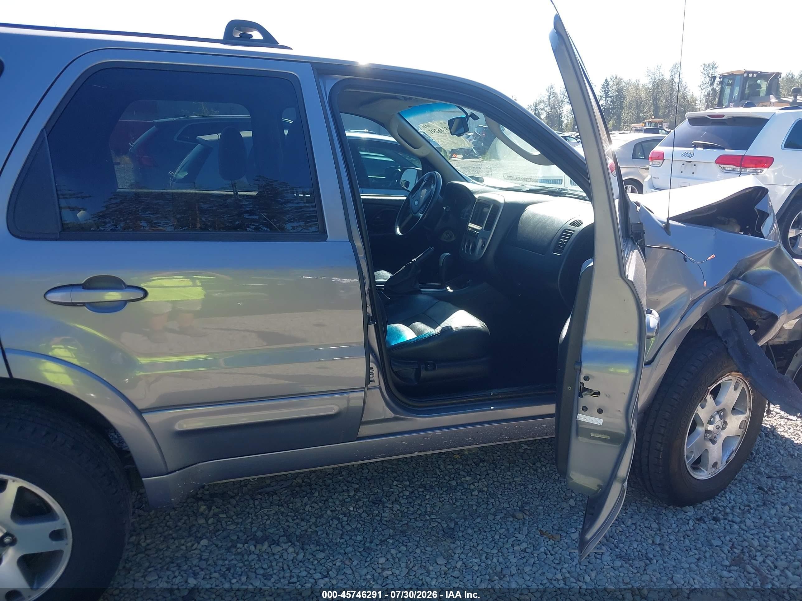 2007 Ford Escape Limited Silver vin: 1FMCU94197KA27085