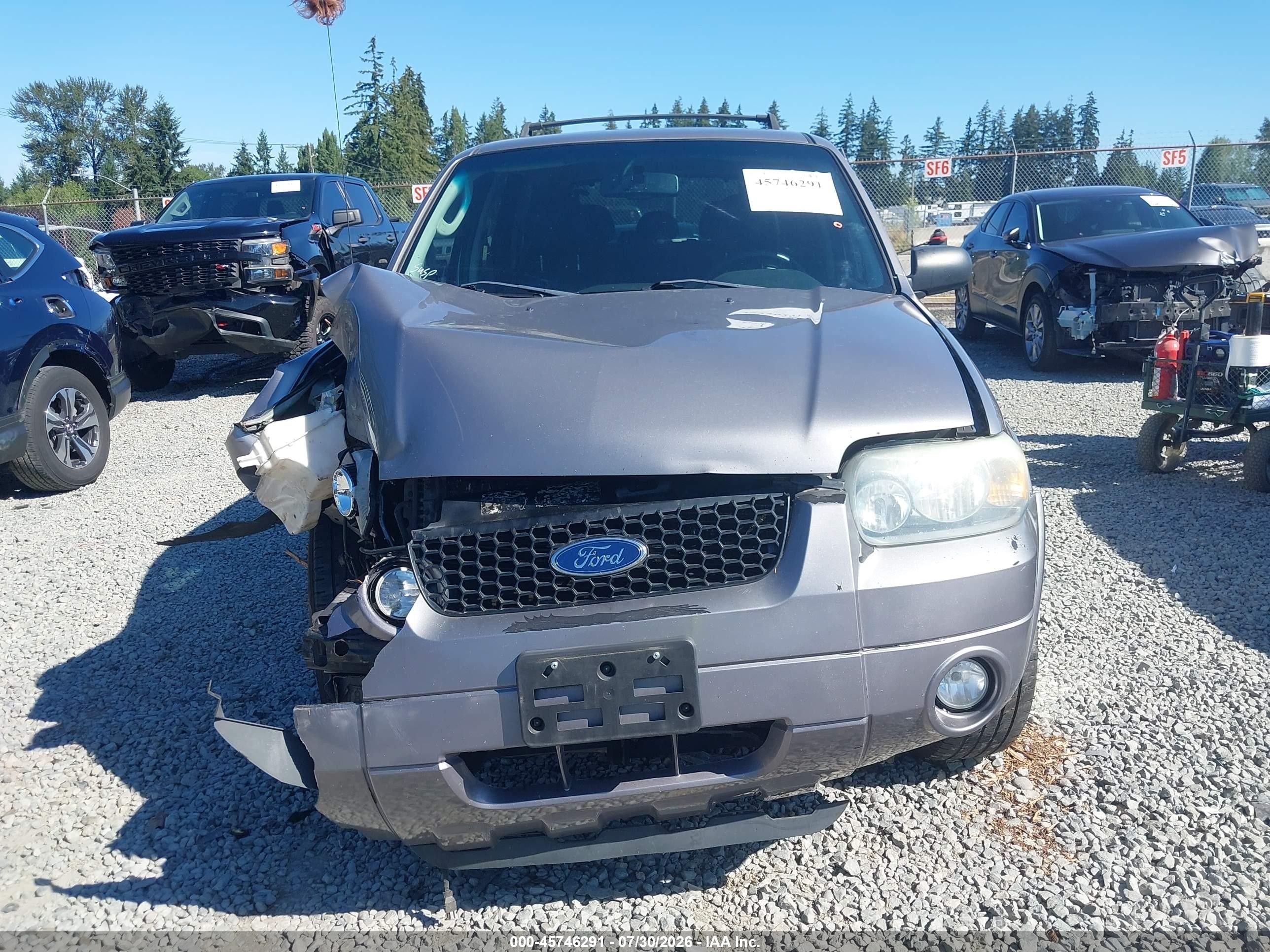 2007 Ford Escape Limited Silver vin: 1FMCU94197KA27085