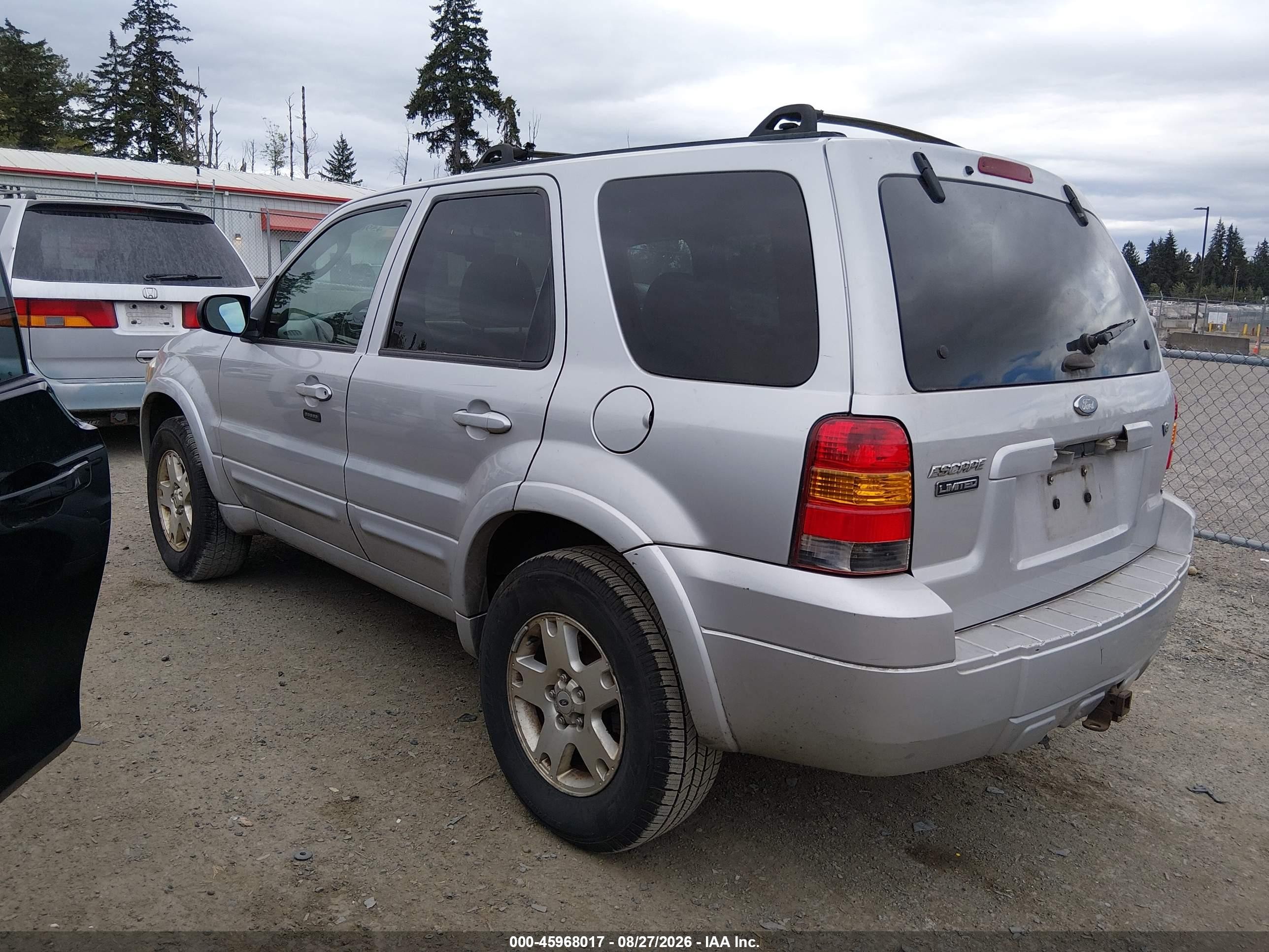 2007 Ford Escape Limited Серебряный vin: 1FMCU941X7KB43671