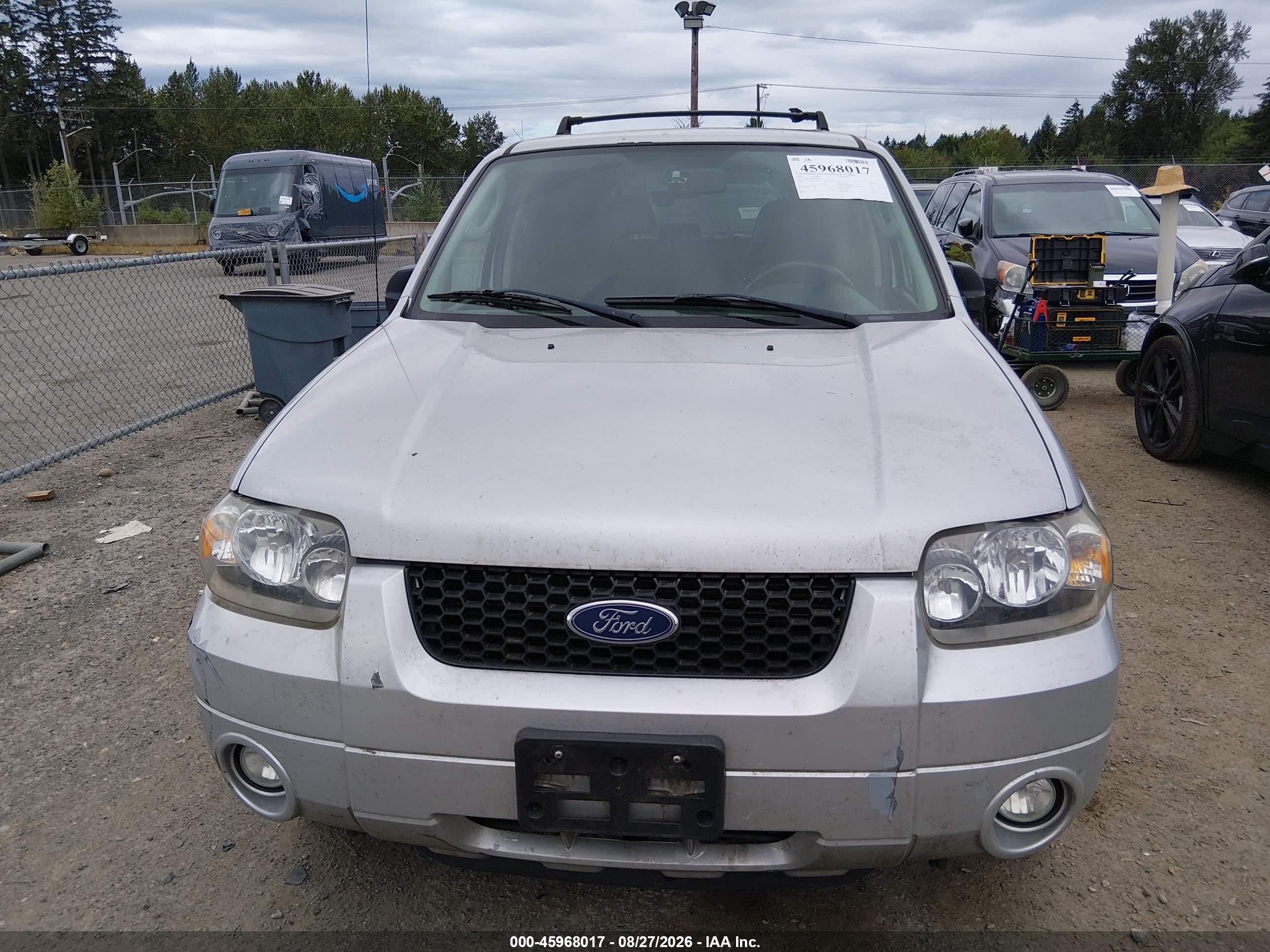 2007 Ford Escape Limited Серебряный vin: 1FMCU941X7KB43671