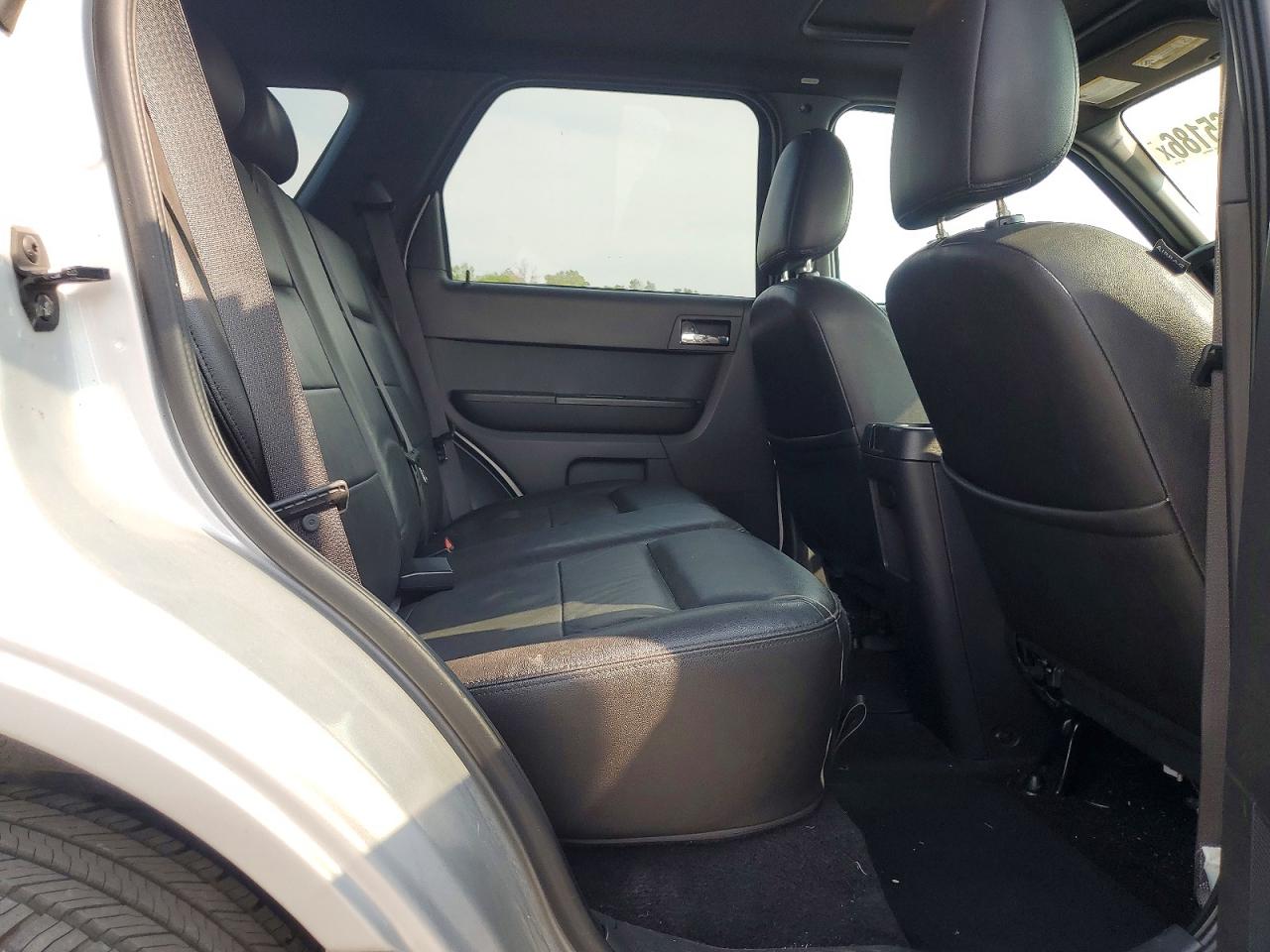 2008 Ford Escape Limited Silver vin: 1FMCU941X8KA02763
