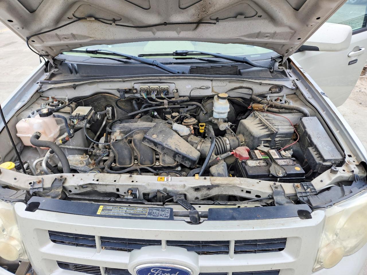 2008 Ford Escape Limited Cream vin: 1FMCU941X8KA26027