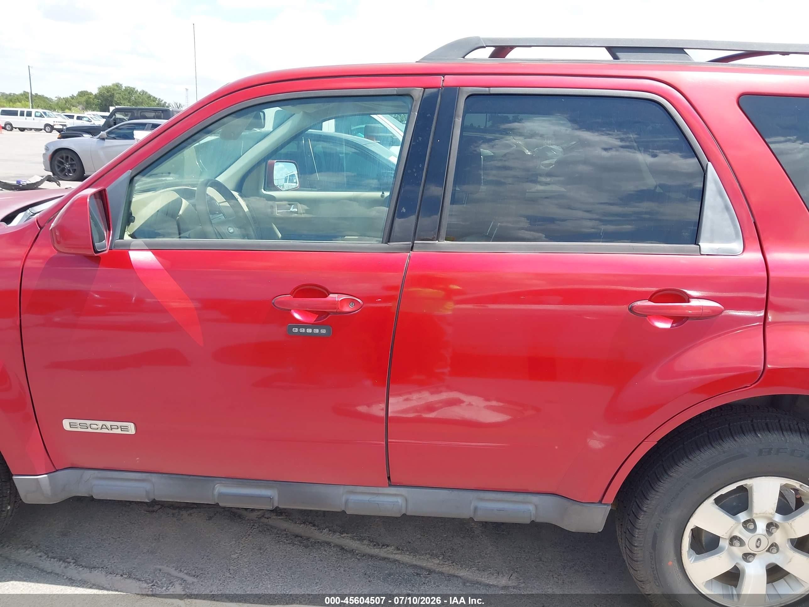 2008 Ford Escape Limited Red vin: 1FMCU941X8KA94960