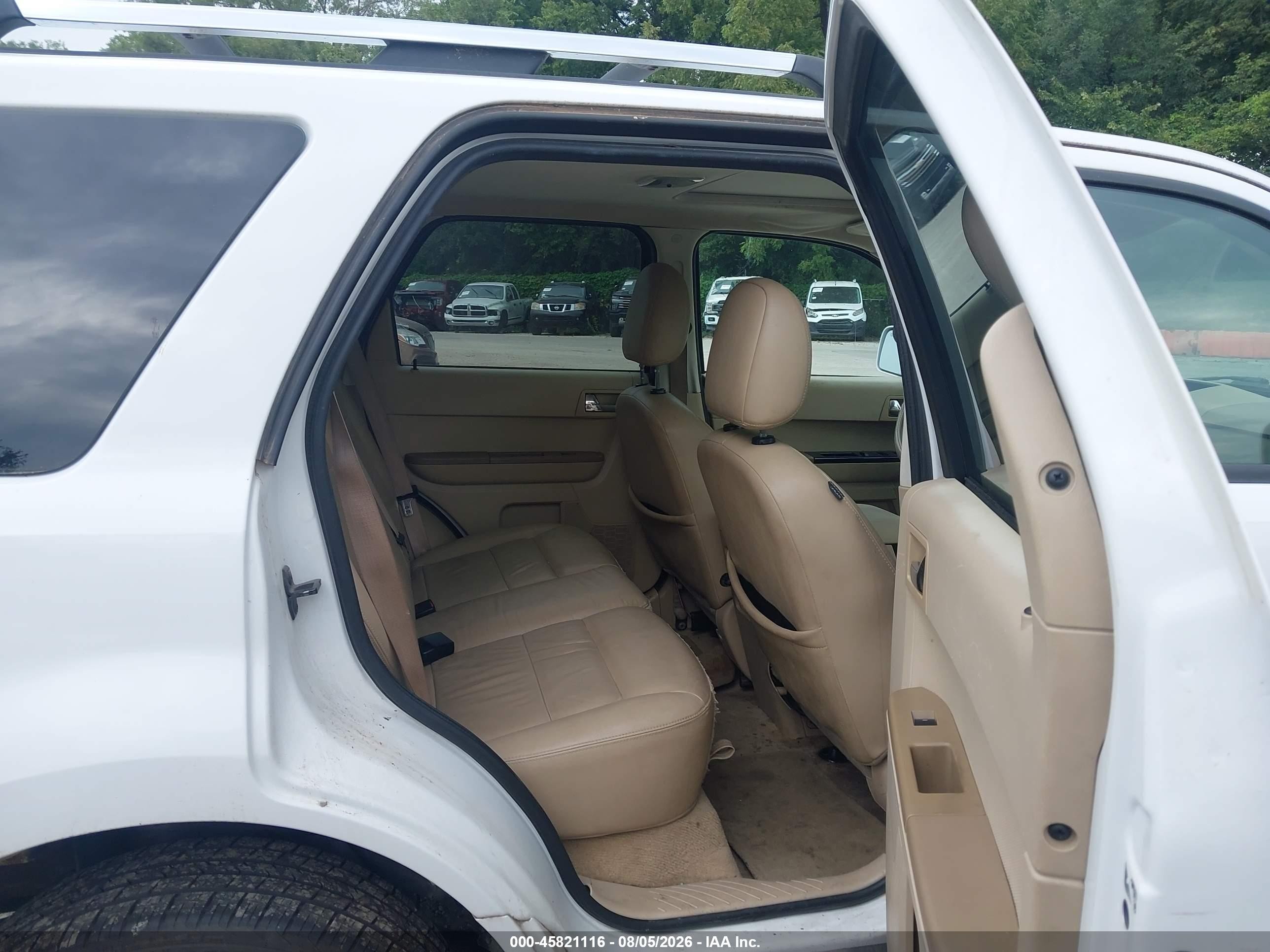 2008 Ford Escape Limited White vin: 1FMCU941X8KC38832