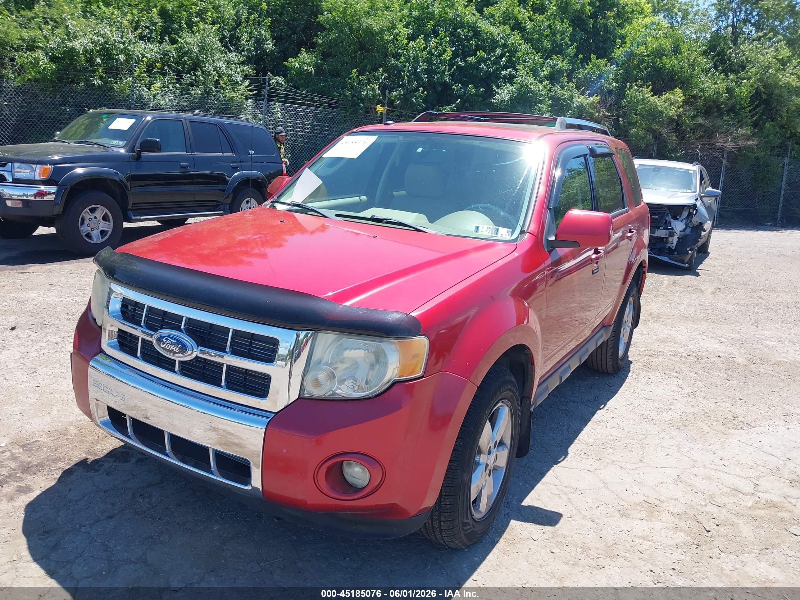 2009 Ford Escape Limited Red vin: 1FMCU947X9KA88937