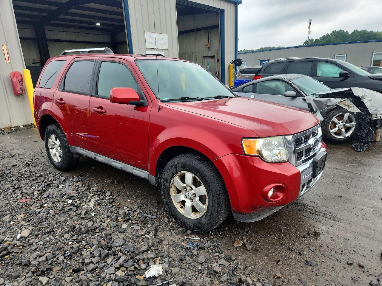 2009 Ford Escape Limited Red vin: 1FMCU94G29KB96758