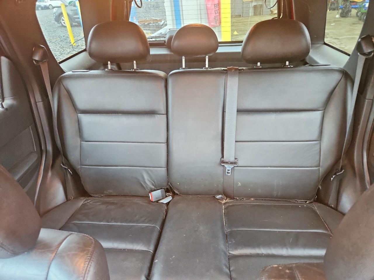 2009 Ford Escape Limited Red vin: 1FMCU94G29KB96758