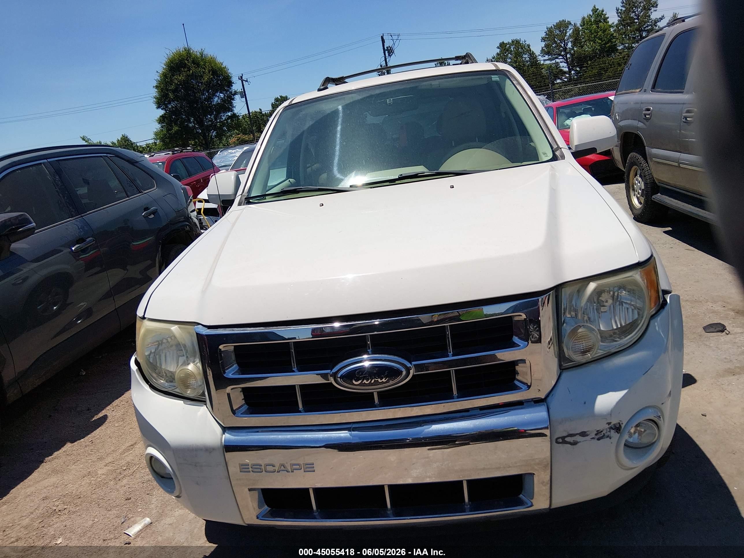 2009 Ford Escape Limited White vin: 1FMCU94G39KA60980