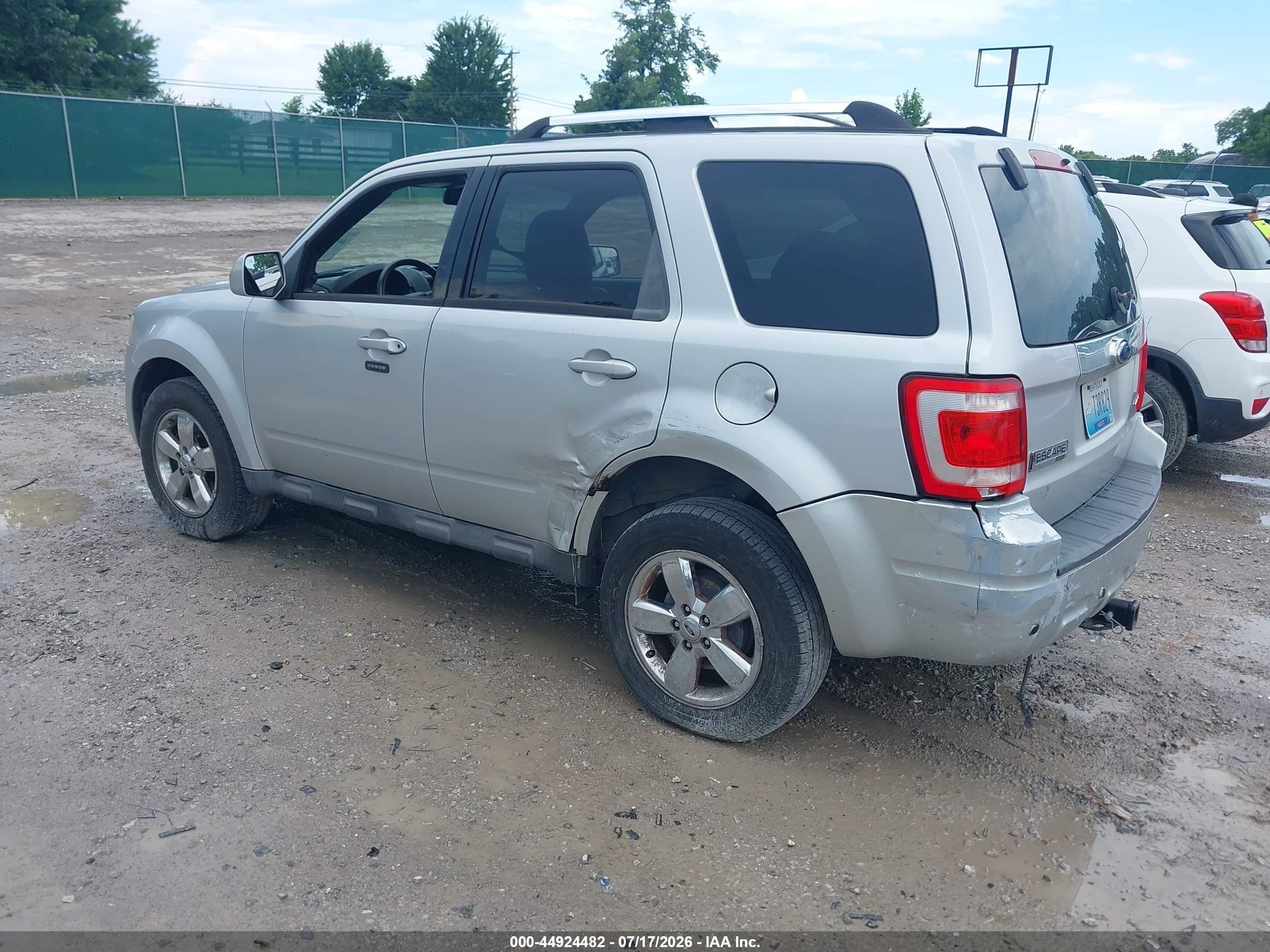 2009 Ford Escape Limited Серебряный vin: 1FMCU94G39KA92358