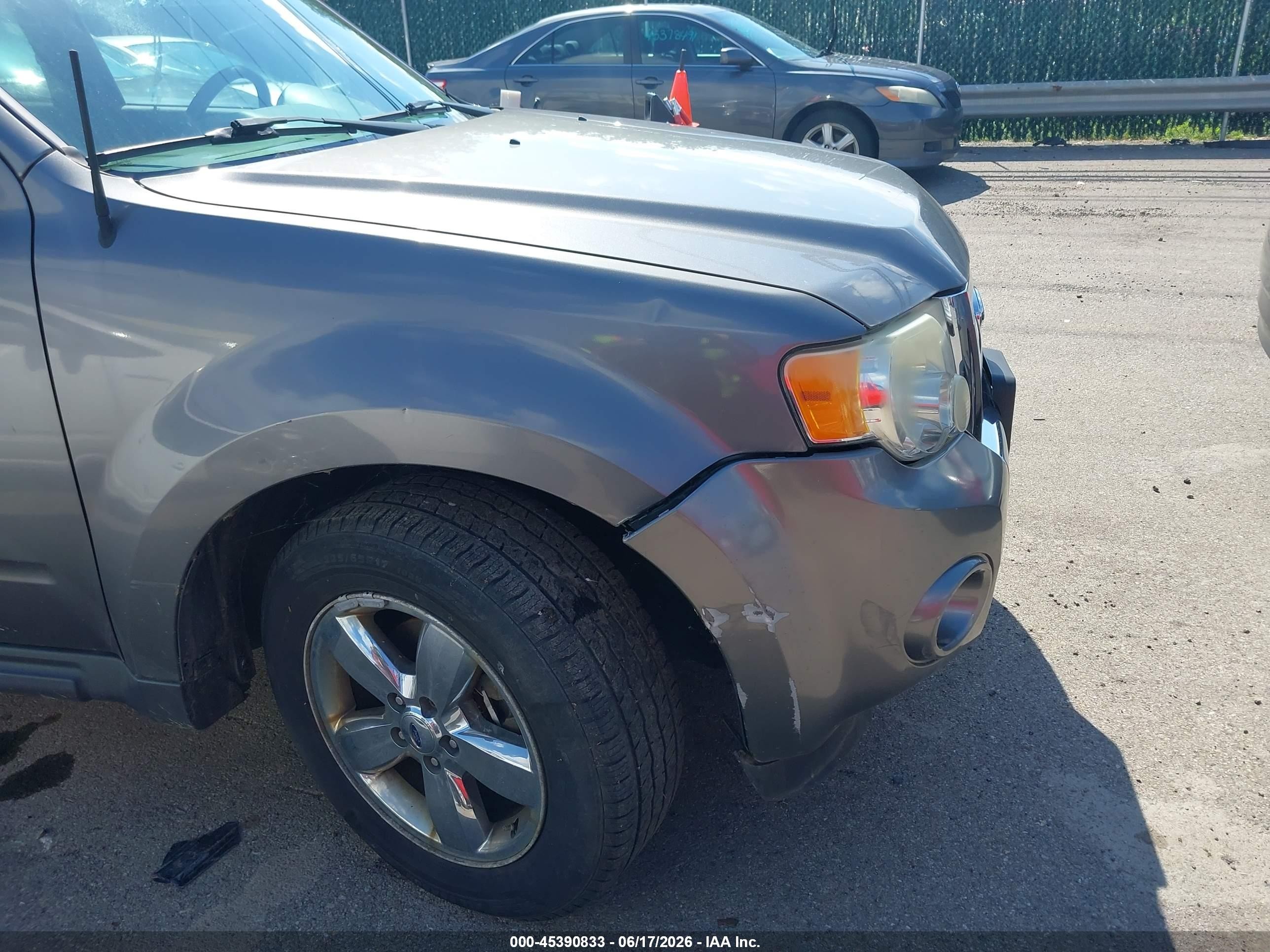 2009 Ford Escape Limited Gray vin: 1FMCU94G59KA13000