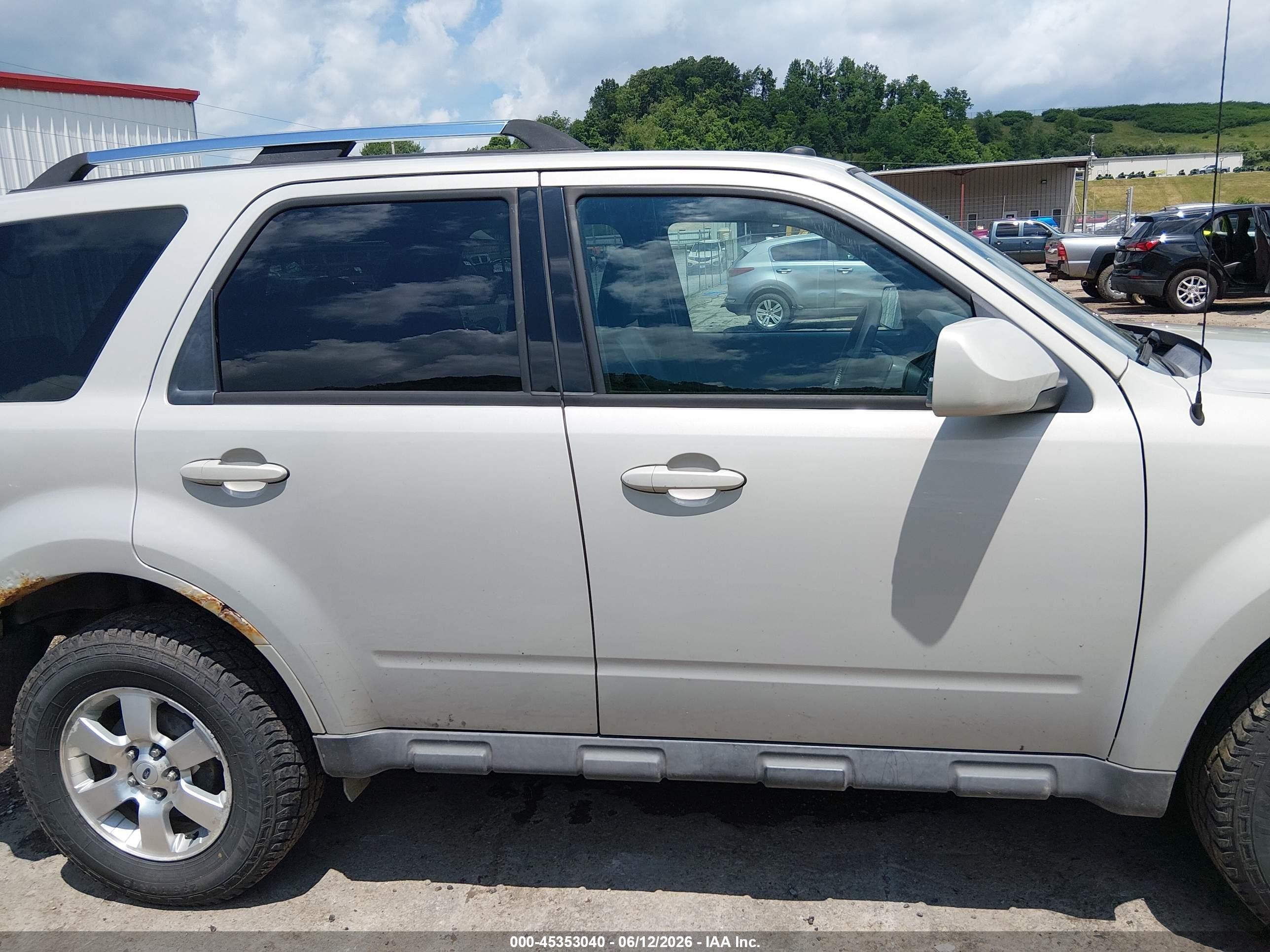 2009 Ford Escape Limited Gold vin: 1FMCU94G59KB53936