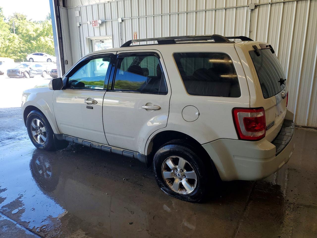 2009 Ford Escape Limited White vin: 1FMCU94G59KC56550